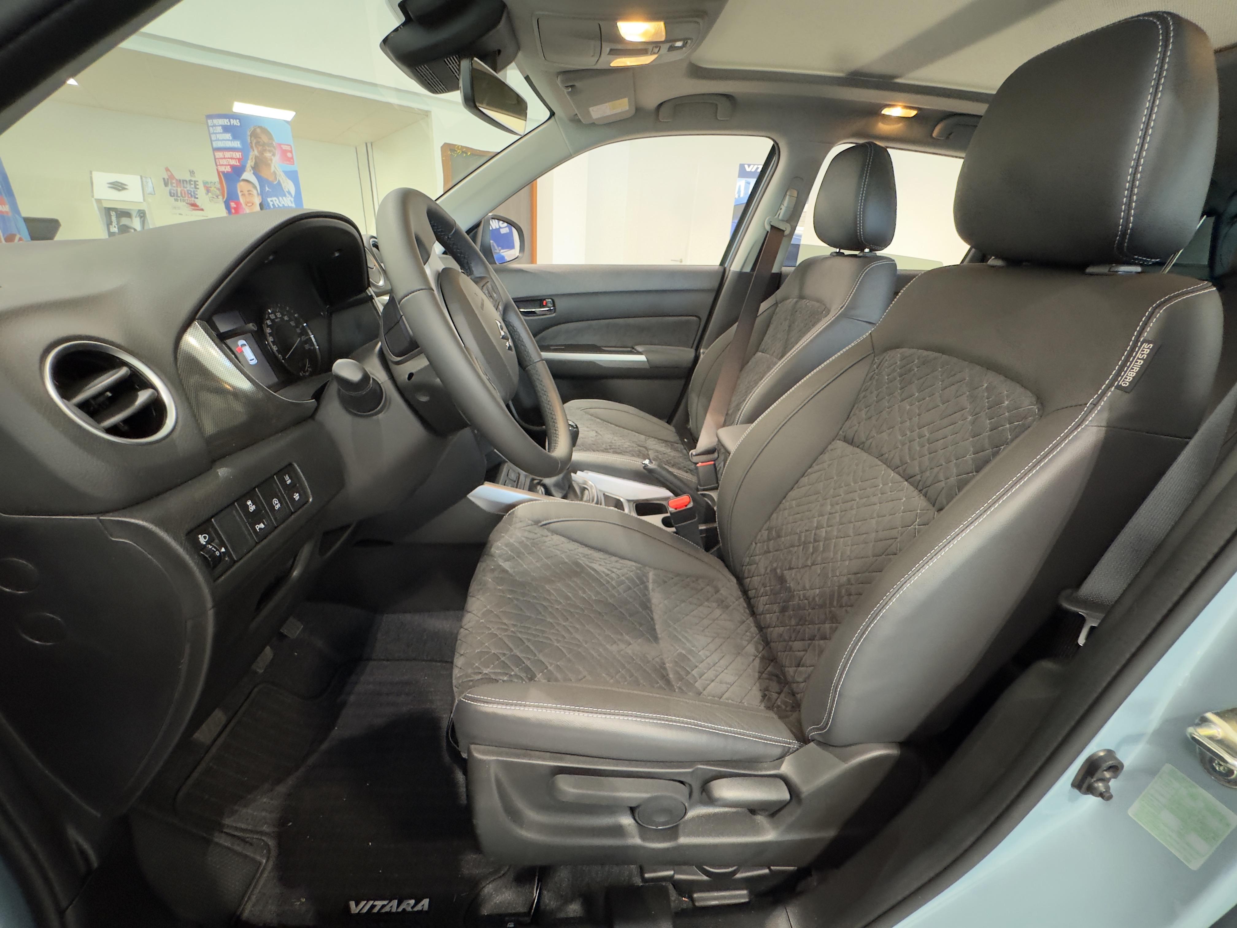 SUZUKI Vitara 1.4 Boosterjet Hybrid Style - Véhicule Occasion - Océane Auto SUZUKI Vitara 1.4 Boosterjet Hybrid Style - Véhicule Occasion Océane Auto