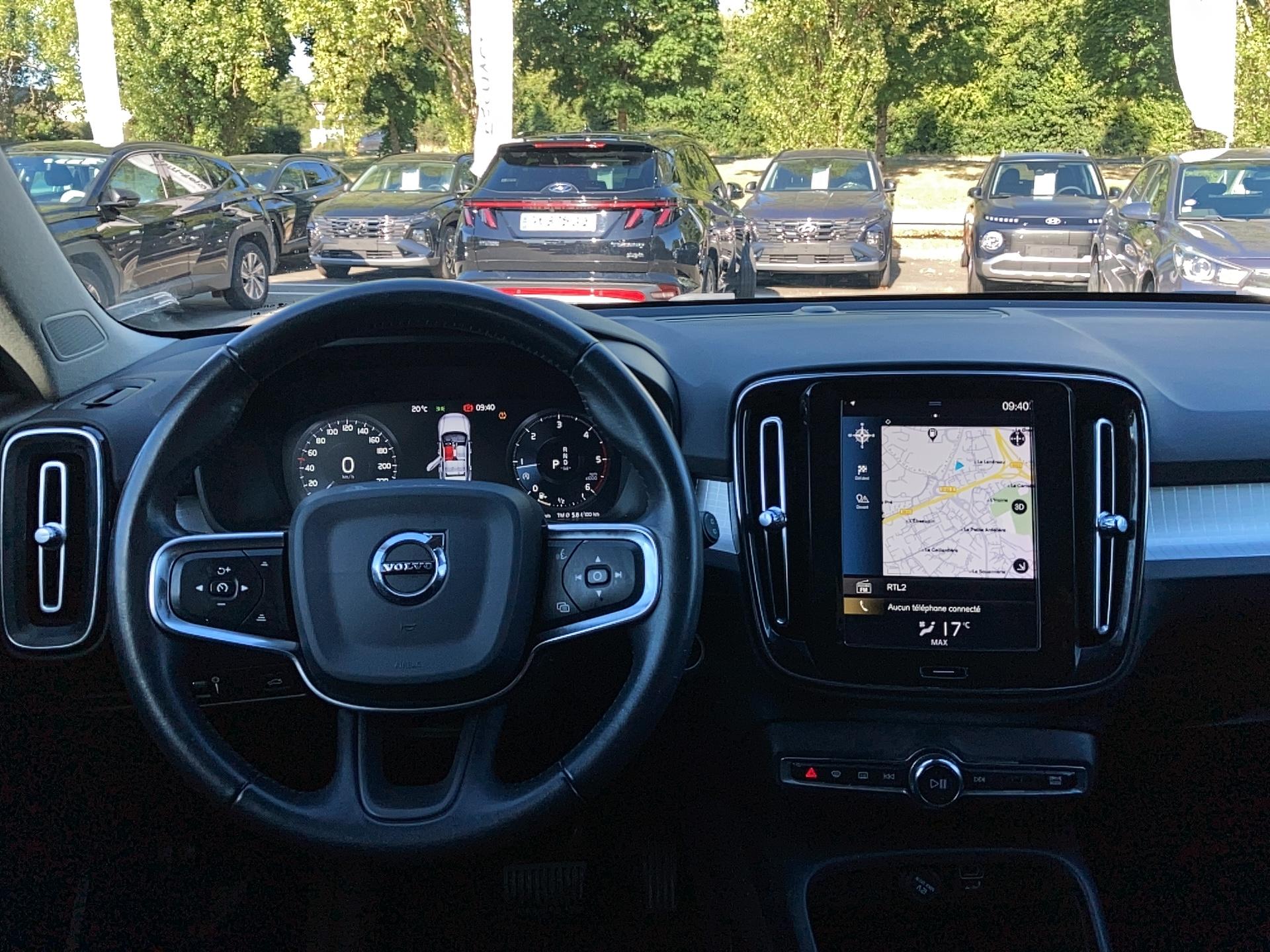 VOLVO XC40 D3 AdBlue 150 ch Geartronic 8 Momentum - Véhicule Occasion - Océane Auto VOLVO XC40 D3 AdBlue 150 ch Geartronic 8 Momentum - Véhicule Occasion Océane Auto