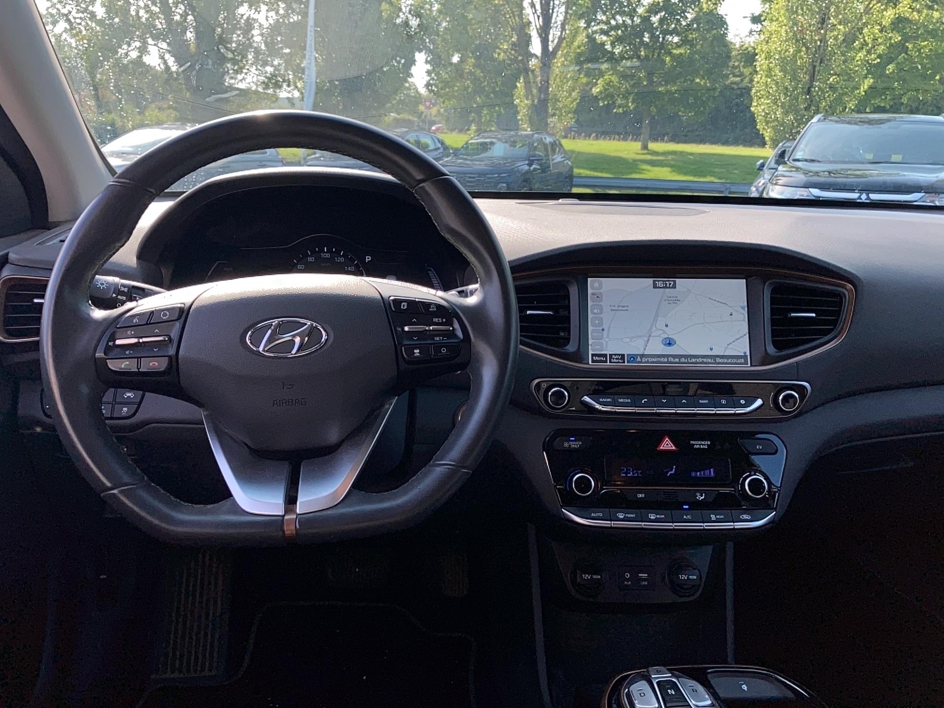 HYUNDAI Ioniq Electric 120 ch Creative - Véhicule Occasion - Océane Auto HYUNDAI Ioniq Electric 120 ch Creative - Véhicule Occasion Océane Auto