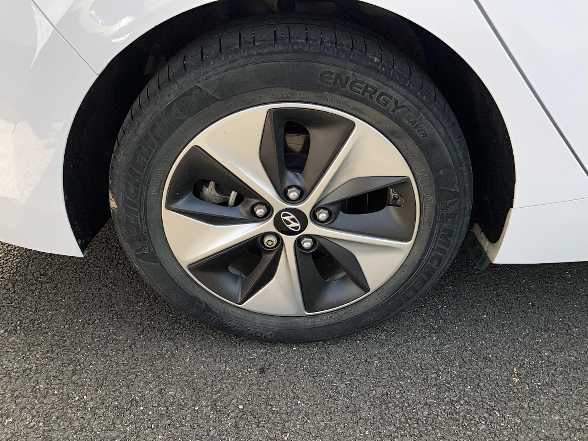 HYUNDAI Ioniq Electric 120 ch Creative - Véhicule Occasion - Océane Auto HYUNDAI Ioniq Electric 120 ch Creative - Véhicule Occasion Océane Auto