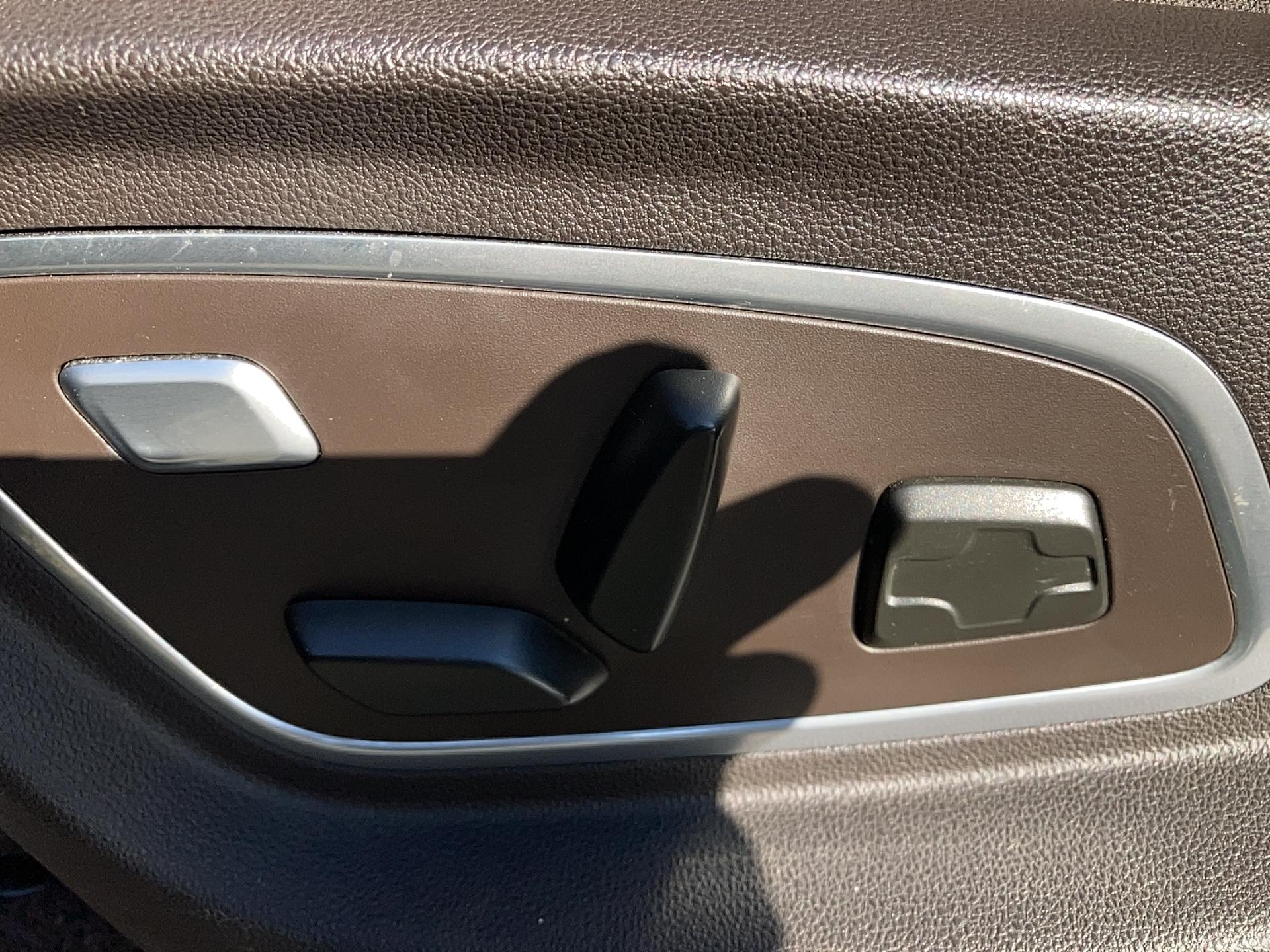 RENAULT Espace dCi 160 Energy Twin Turbo Initiale Paris EDC - Véhicule Occasion Océane Auto