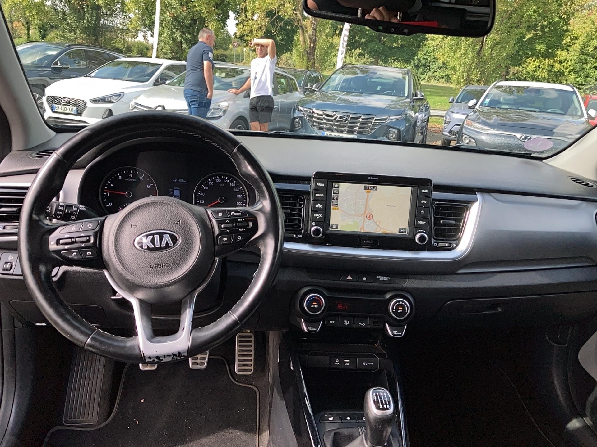 KIA Stonic 1.0 T-GDi 120 ch Premium - Véhicule Occasion - Océane Auto KIA Stonic 1.0 T-GDi 120 ch Premium - Véhicule Occasion Océane Auto