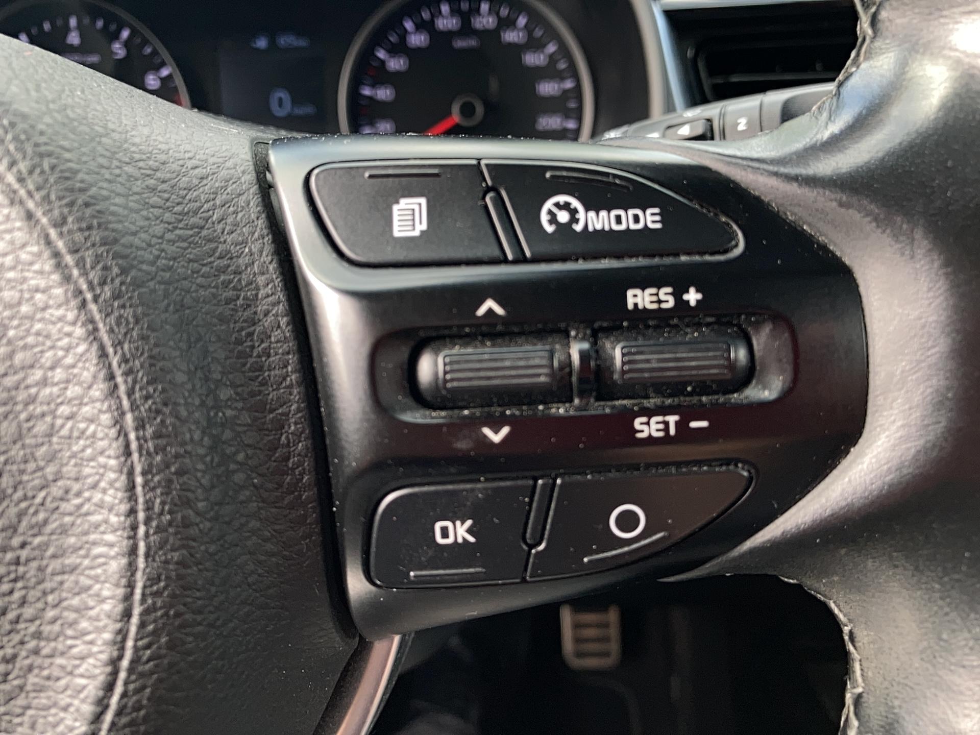 KIA Stonic 1.0 T-GDi 120 ch Premium - Véhicule Occasion - Océane Auto KIA Stonic 1.0 T-GDi 120 ch Premium - Véhicule Occasion Océane Auto