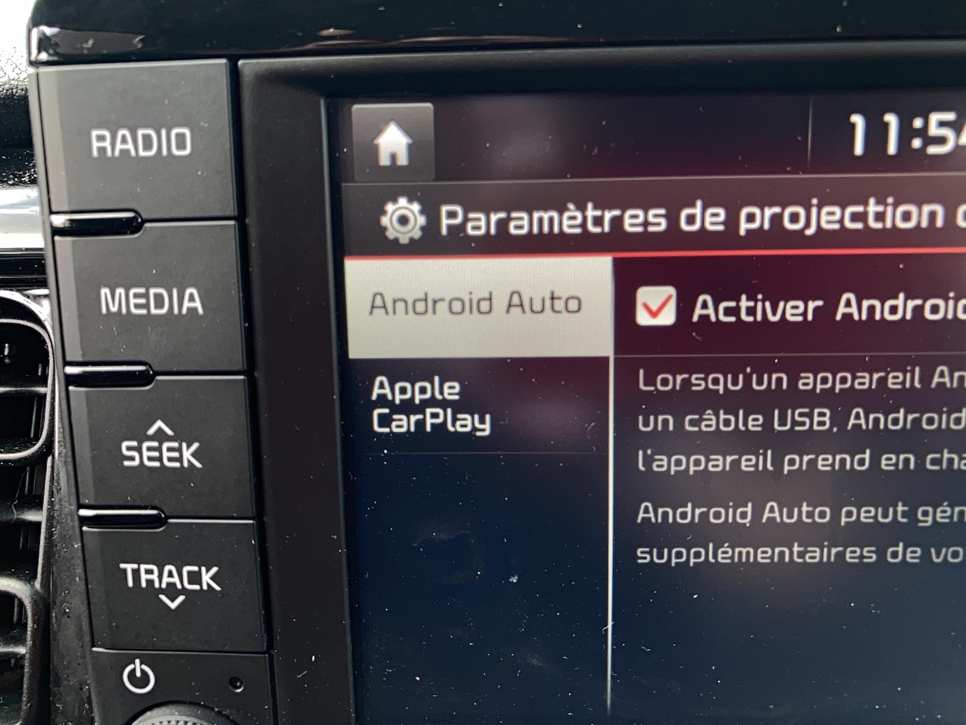 KIA Stonic 1.0 T-GDi 120 ch Premium - Véhicule Occasion - Océane Auto KIA Stonic 1.0 T-GDi 120 ch Premium - Véhicule Occasion Océane Auto