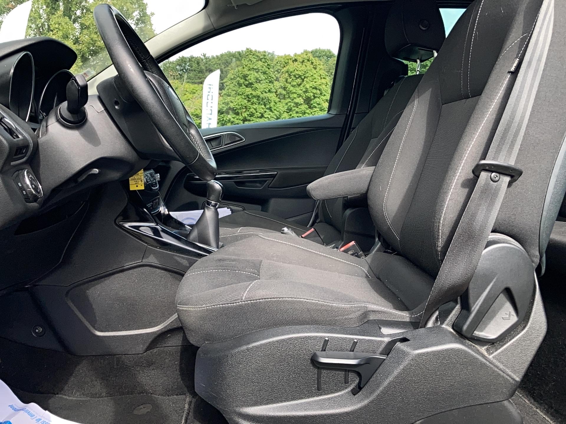 FORD B-MAX 1.0 EcoBoost 125 S&S Titanium - Véhicule Occasion - Océane Auto FORD B-MAX 1.0 EcoBoost 125 S&S Titanium - Véhicule Occasion Océane Auto