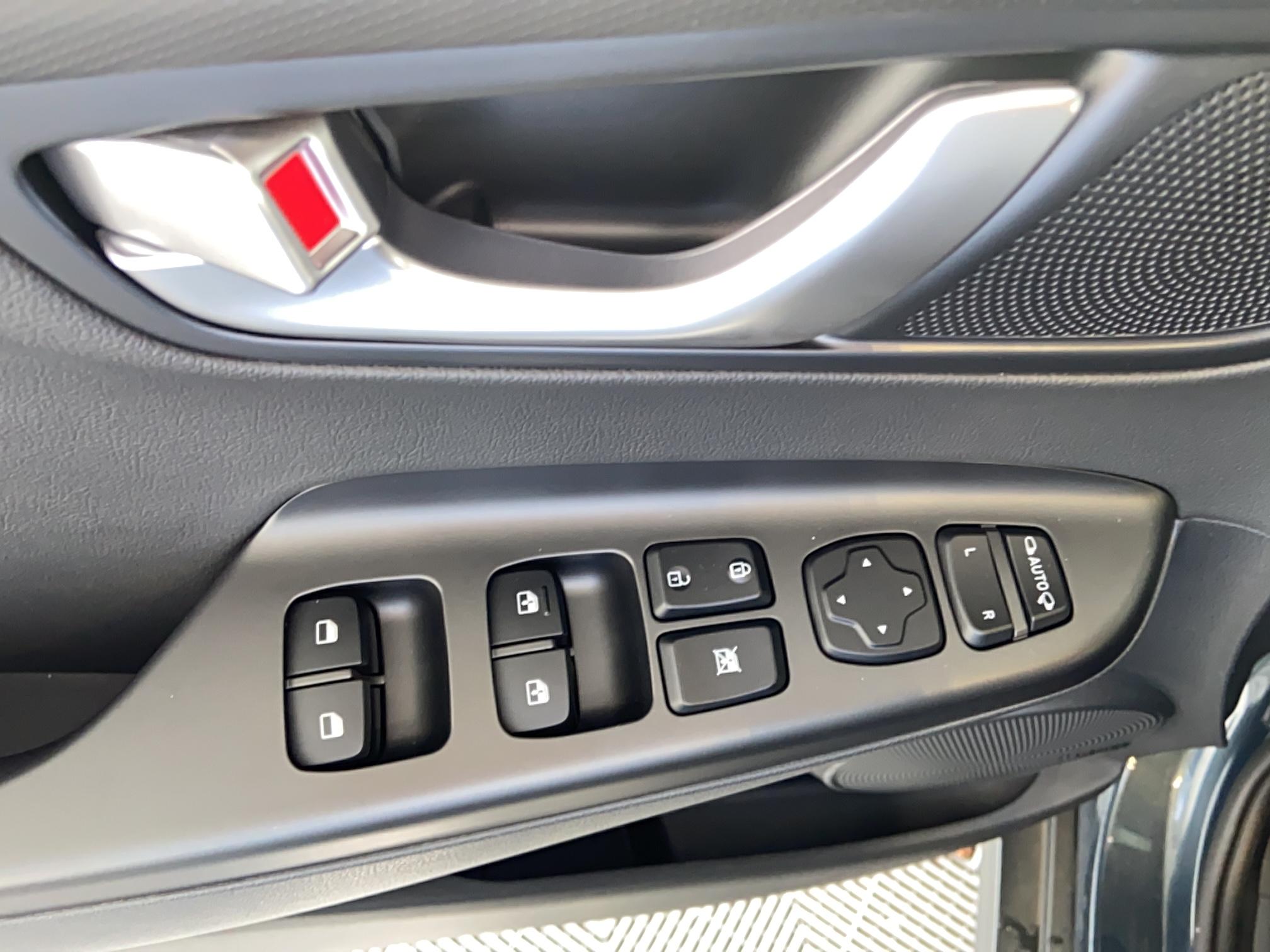 HYUNDAI Kona Electrique 39 kWh - 136 ch Executive - Véhicule Occasion Océane Auto