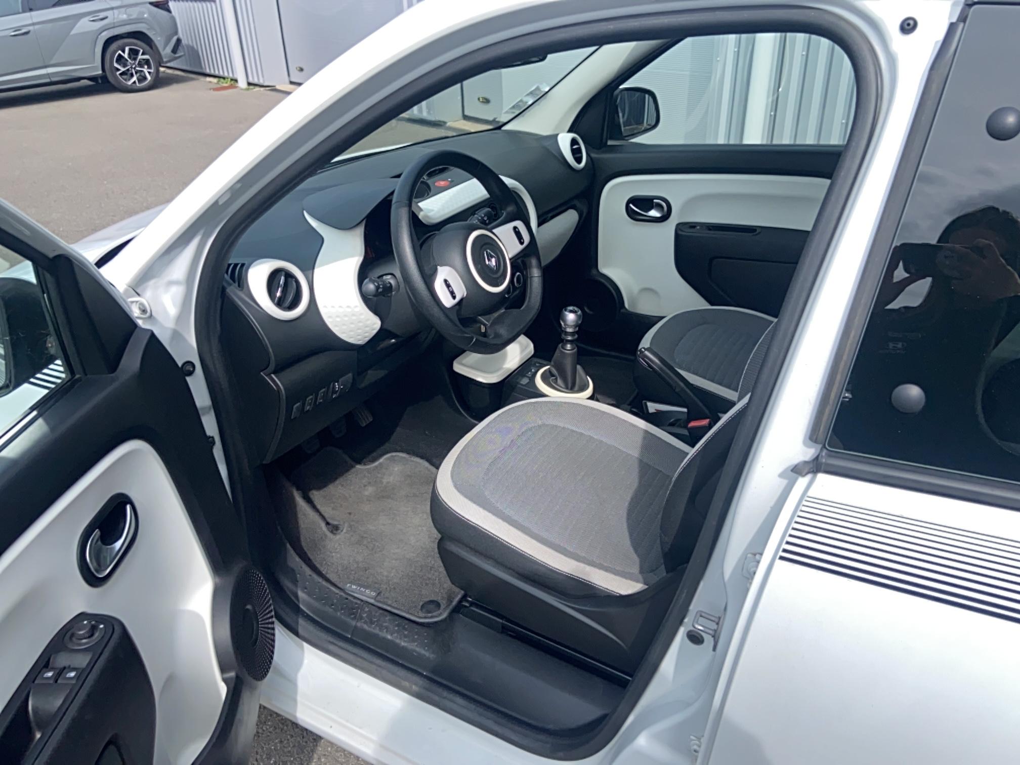 RENAULT Twingo III 0.9 TCe 90 Energy Limited - Véhicule Occasion - Océane Auto RENAULT Twingo III 0.9 TCe 90 Energy Limited - Véhicule Occasion Océane Auto