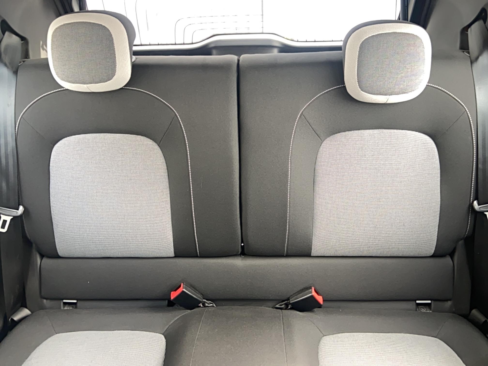 RENAULT Twingo III 0.9 TCe 90 Energy Limited - Véhicule Occasion - Océane Auto RENAULT Twingo III 0.9 TCe 90 Energy Limited - Véhicule Occasion Océane Auto