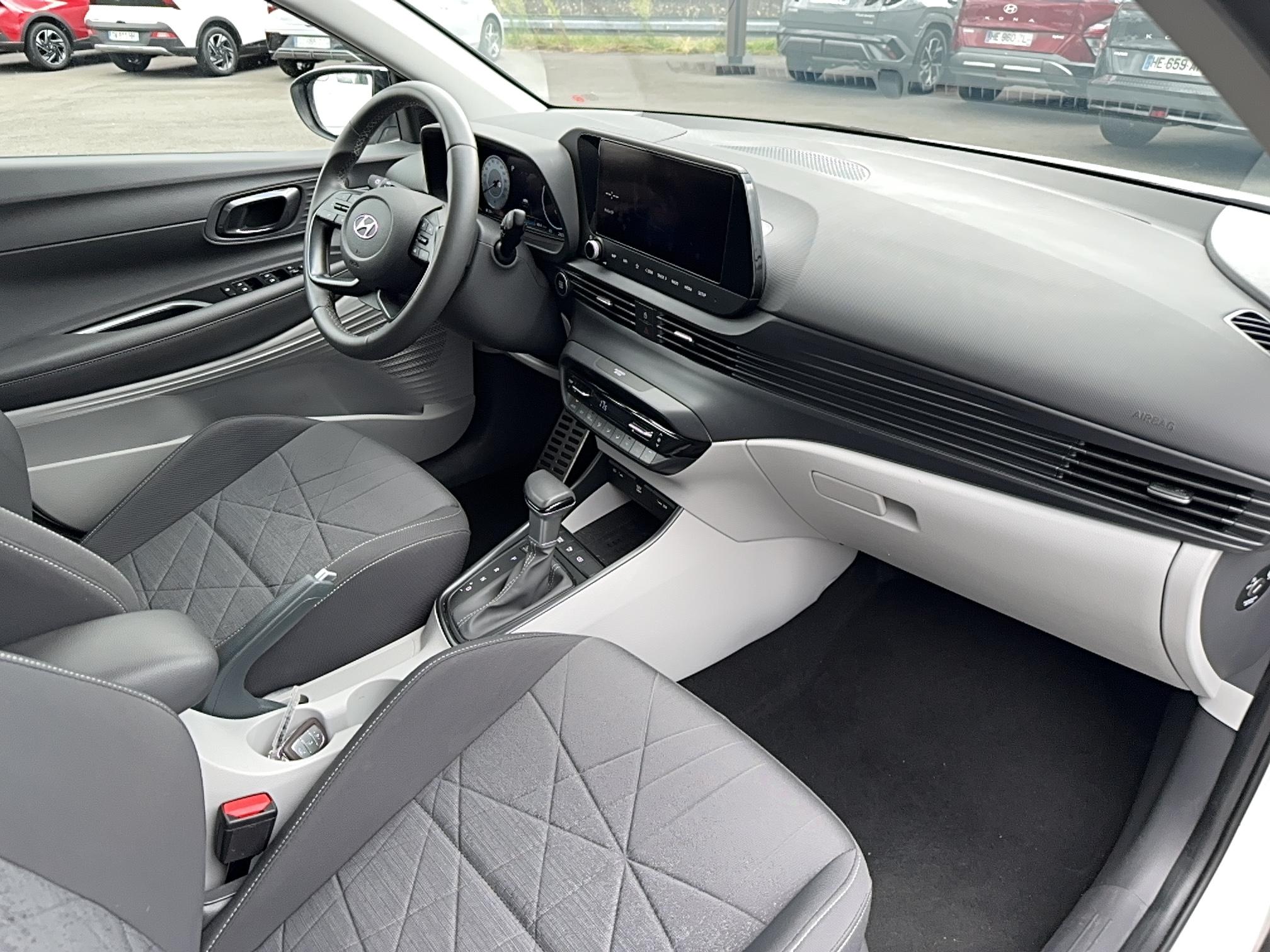 HYUNDAI Bayon 1.0 T-GDi 100 DCT-7 Hybrid 48V Creative - Véhicule Occasion - Océane Auto HYUNDAI Bayon 1.0 T-GDi 100 DCT-7 Hybrid 48V Creative - Véhicule Occasion Océane Auto