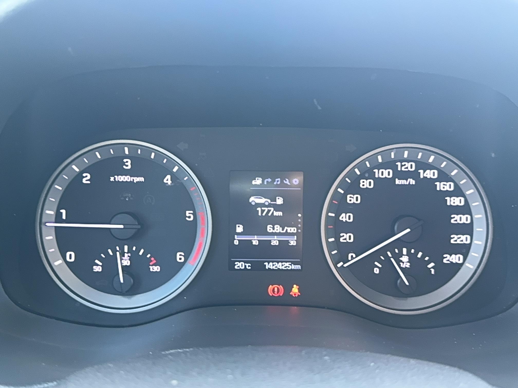 HYUNDAI Tucson 1.7 CRDi 115 2WD Creative - Véhicule Occasion - Océane Auto HYUNDAI Tucson 1.7 CRDi 115 2WD Creative - Véhicule Occasion Océane Auto