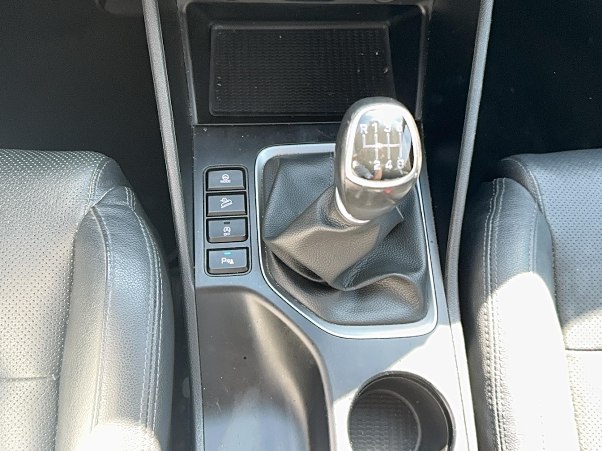 HYUNDAI Tucson 1.7 CRDi 115 2WD Creative - Véhicule Occasion - Océane Auto HYUNDAI Tucson 1.7 CRDi 115 2WD Creative - Véhicule Occasion Océane Auto
