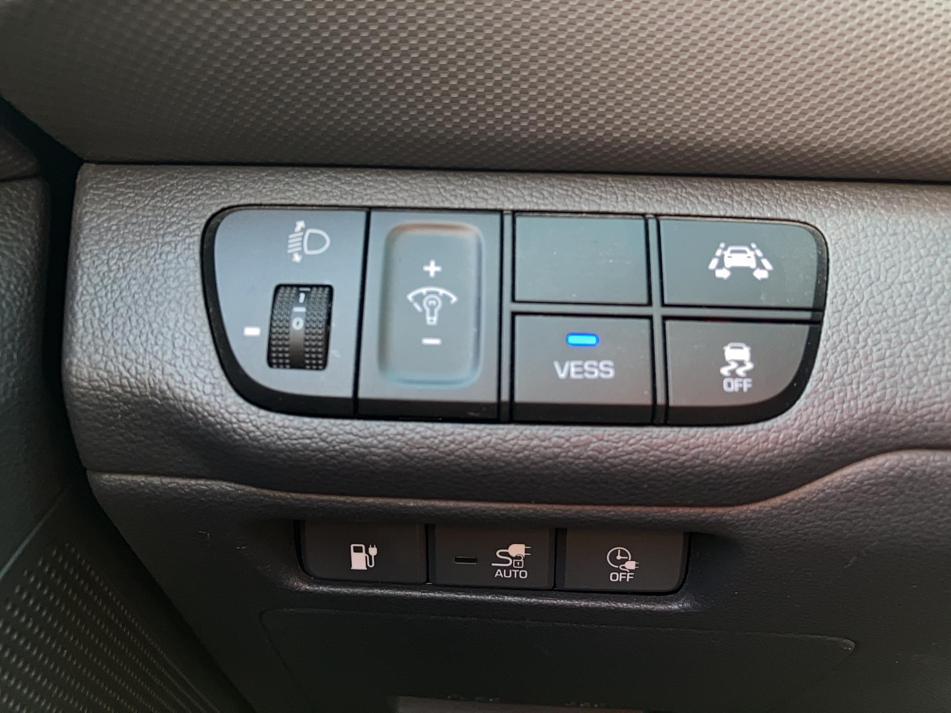 HYUNDAI Ioniq Electric 120 ch Creative - Véhicule Occasion - Océane Auto HYUNDAI Ioniq Electric 120 ch Creative - Véhicule Occasion Océane Auto