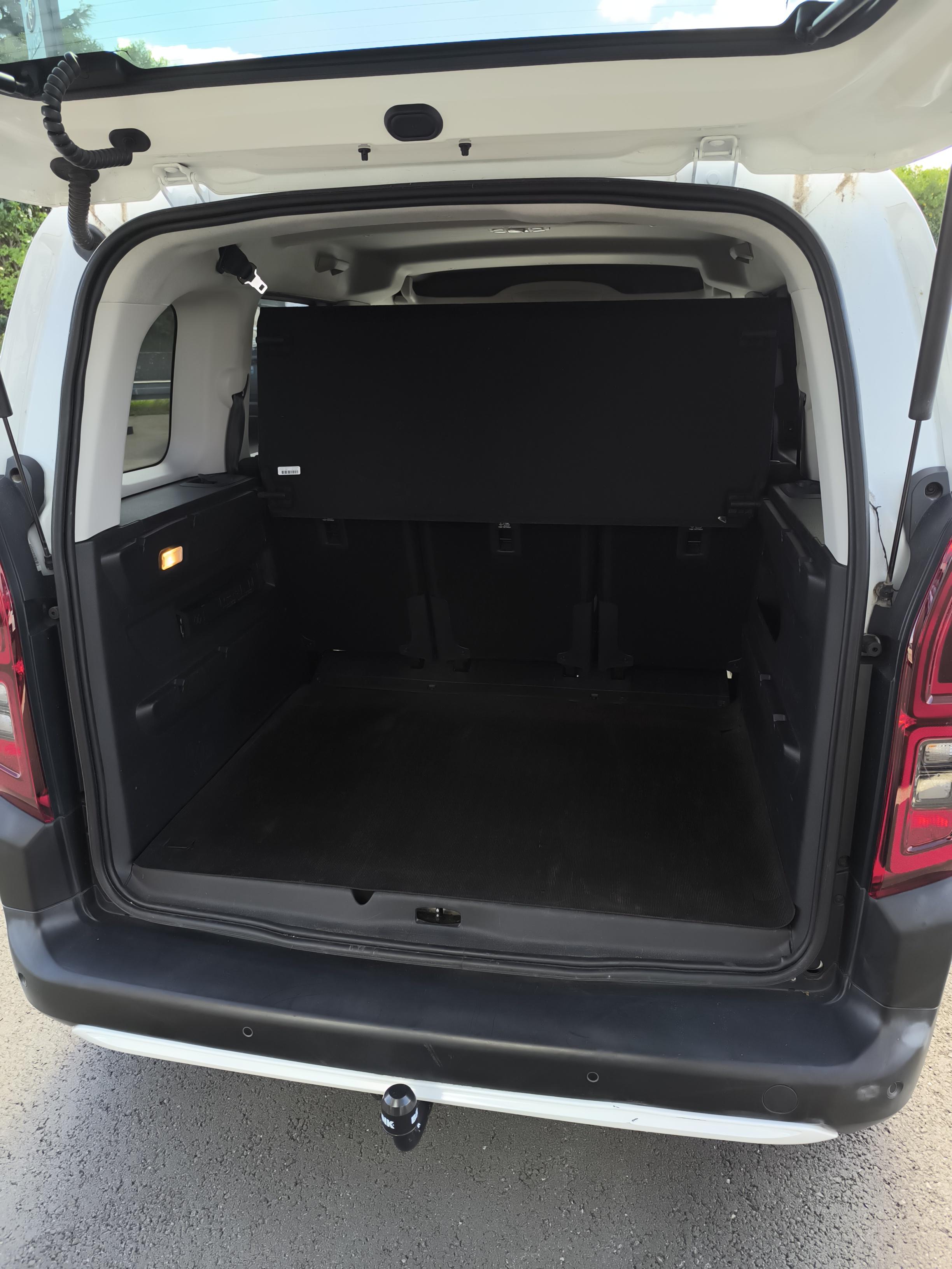 CITROEN Berlingo Taille XL BlueHDi 130 S&S BVA Shine - Véhicule Occasion - Océane Auto CITROEN Berlingo Taille XL BlueHDi 130 S&S BVA Shine - Véhicule Occasion Océane Auto