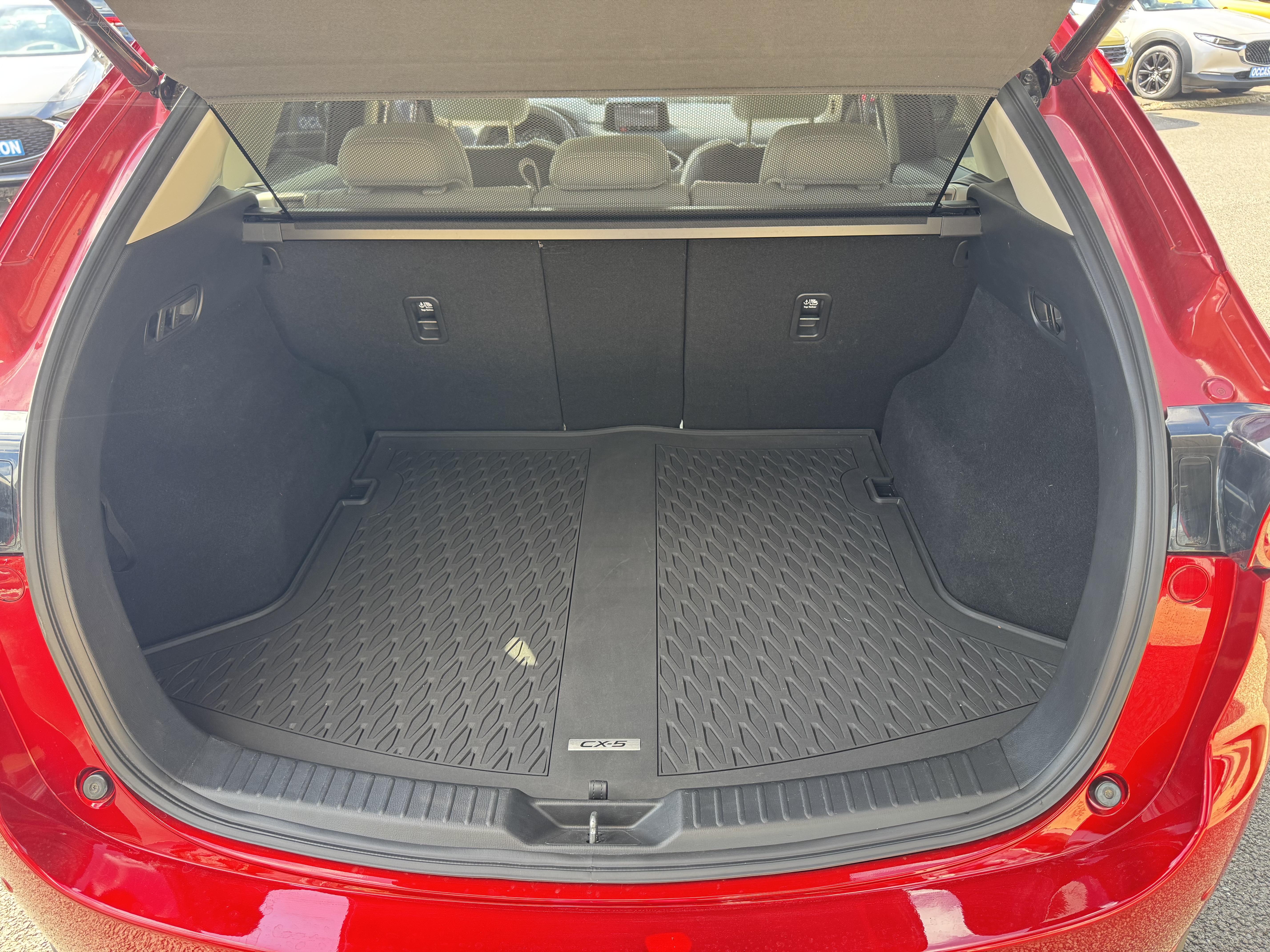 MAZDA CX-5 2.2L Skyactiv-D 150 ch 4x2 BVA6 Selection - Véhicule Occasion - Océane Auto MAZDA CX-5 2.2L Skyactiv-D 150 ch 4x2 BVA6 Selection - Véhicule Occasion Océane Auto