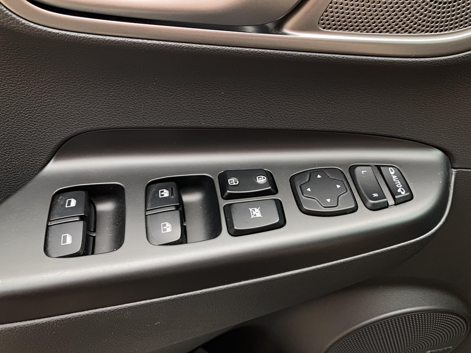 HYUNDAI Kona Electrique 39 kWh - 136 ch Creative - Véhicule Occasion - Océane Auto HYUNDAI Kona Electrique 39 kWh - 136 ch Creative - Véhicule Occasion Océane Auto