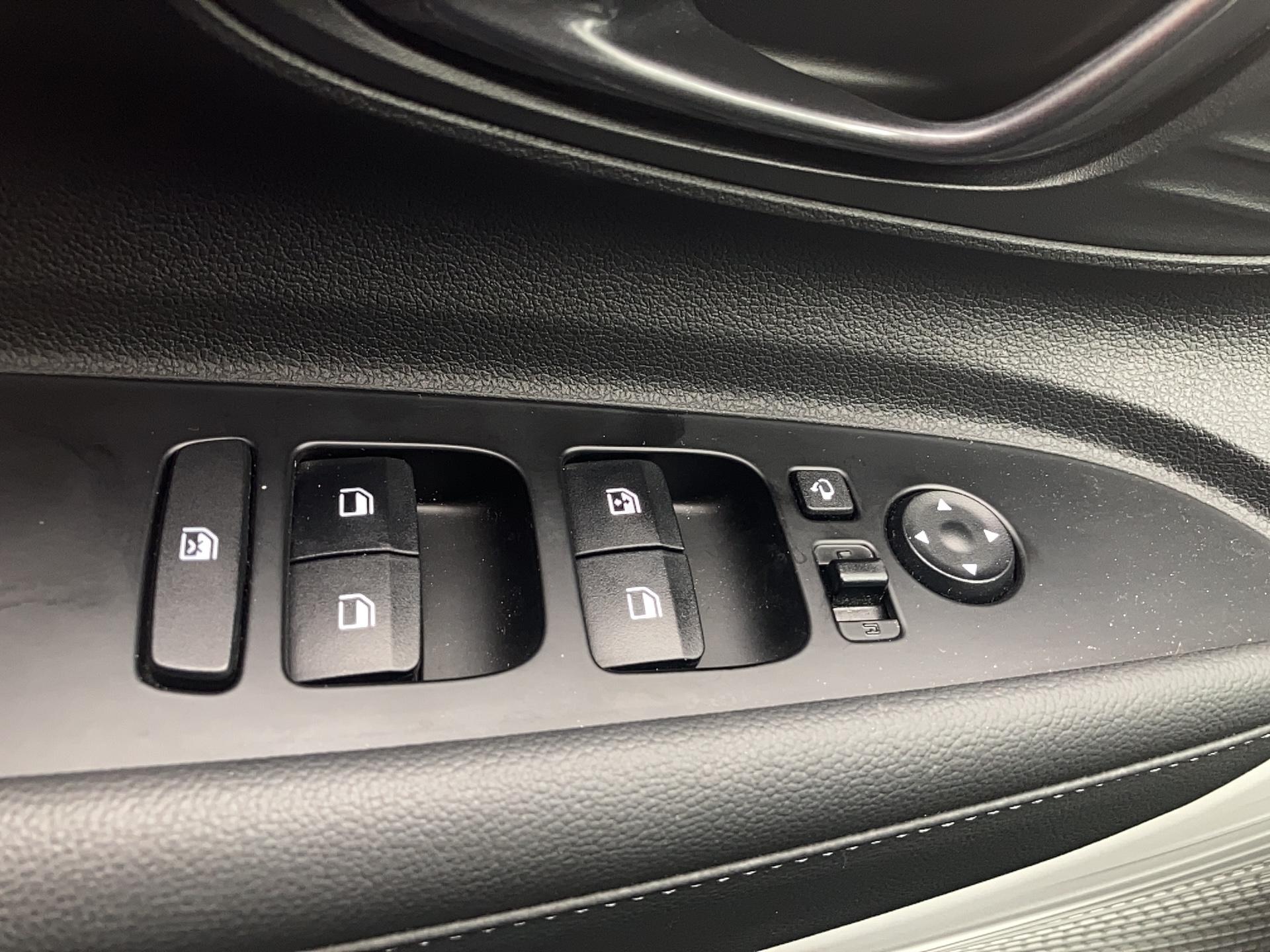 HYUNDAI i20 1.0 T-GDi 100 DCT-7 Hybrid 48V Creative - Véhicule Occasion Océane Auto
