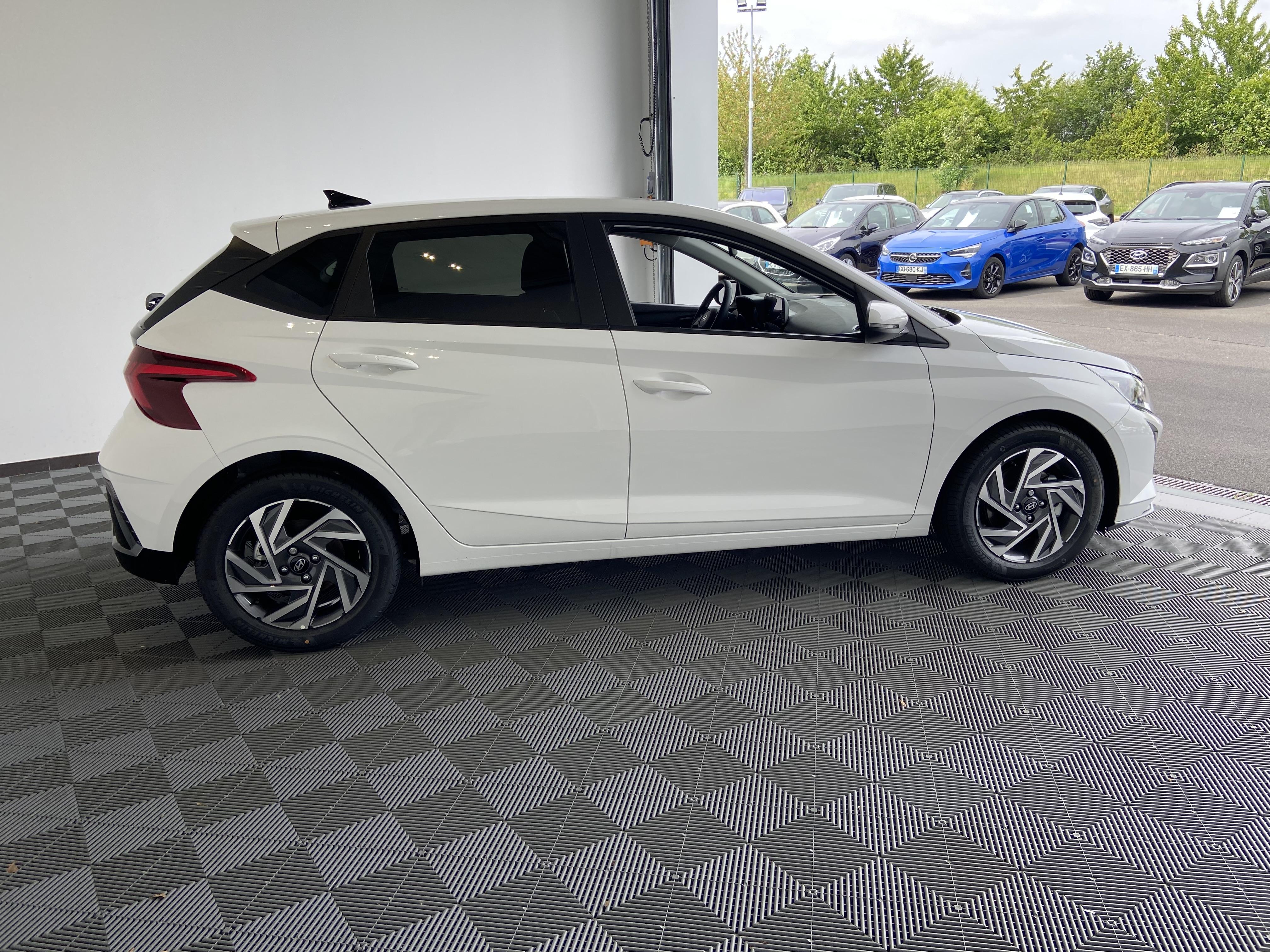 HYUNDAI i20 1.0 T-GDi 100 DCT-7 Intuitive - Véhicule Occasion - Océane Auto HYUNDAI i20 1.0 T-GDi 100 DCT-7 Intuitive - Véhicule Occasion Océane Auto