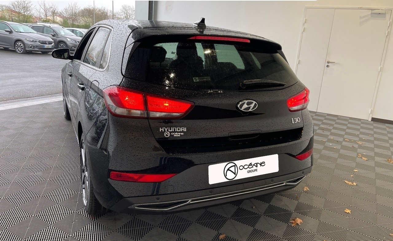 HYUNDAI i30 1.6 CRDi 115 BVM6 Creative - Véhicule Occasion - Océane Auto HYUNDAI i30 1.6 CRDi 115 BVM6 Creative - Véhicule Occasion Océane Auto