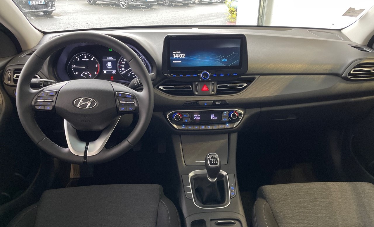 HYUNDAI i30 1.6 CRDi 115 BVM6 Creative - Véhicule Occasion - Océane Auto HYUNDAI i30 1.6 CRDi 115 BVM6 Creative - Véhicule Occasion Océane Auto