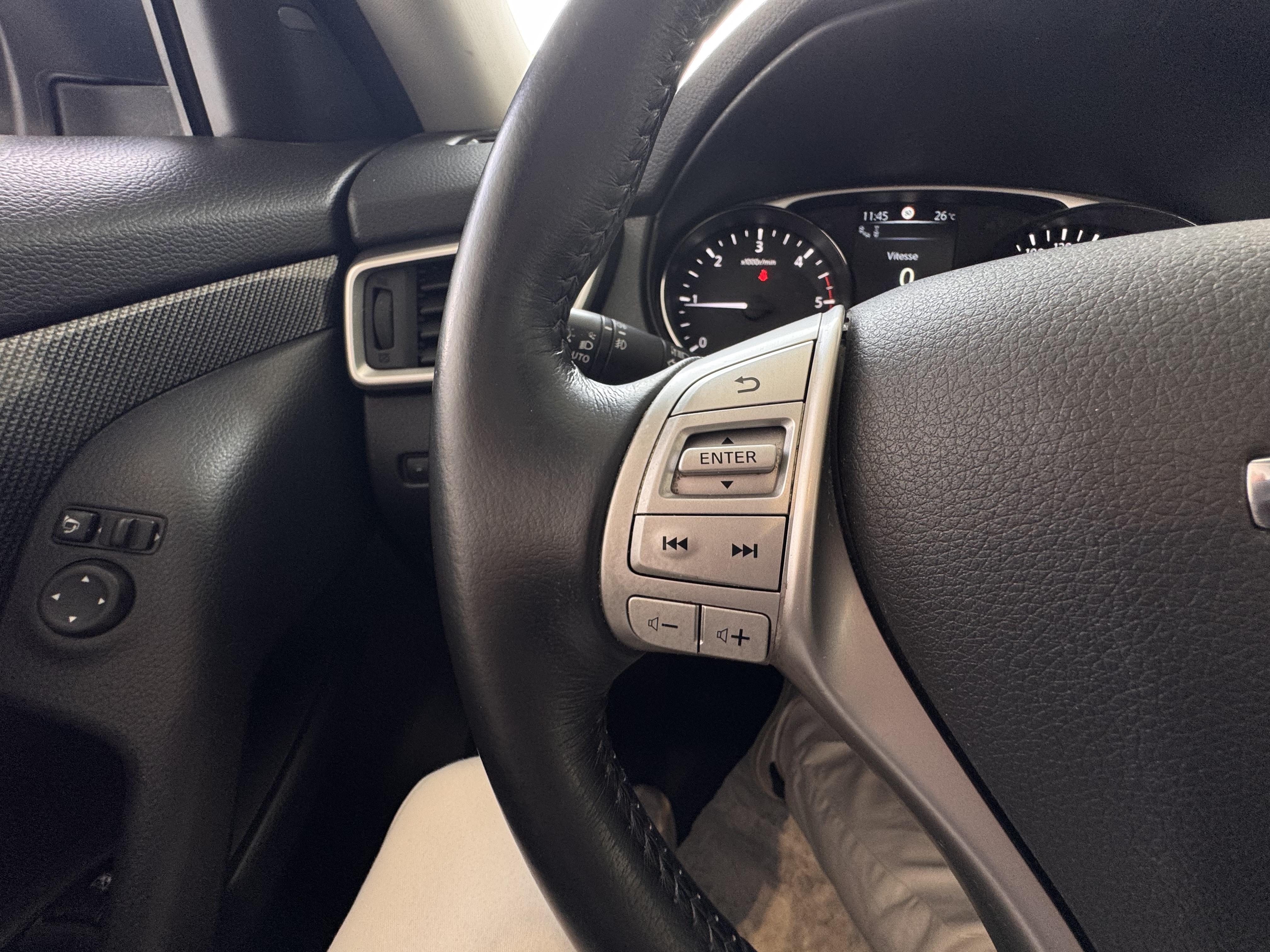 NISSAN X-TRAIL 2.0 dCi 177 5pl Xtronic Tekna - Véhicule Occasion - Océane Auto NISSAN X-TRAIL 2.0 dCi 177 5pl Xtronic Tekna - Véhicule Occasion Océane Auto