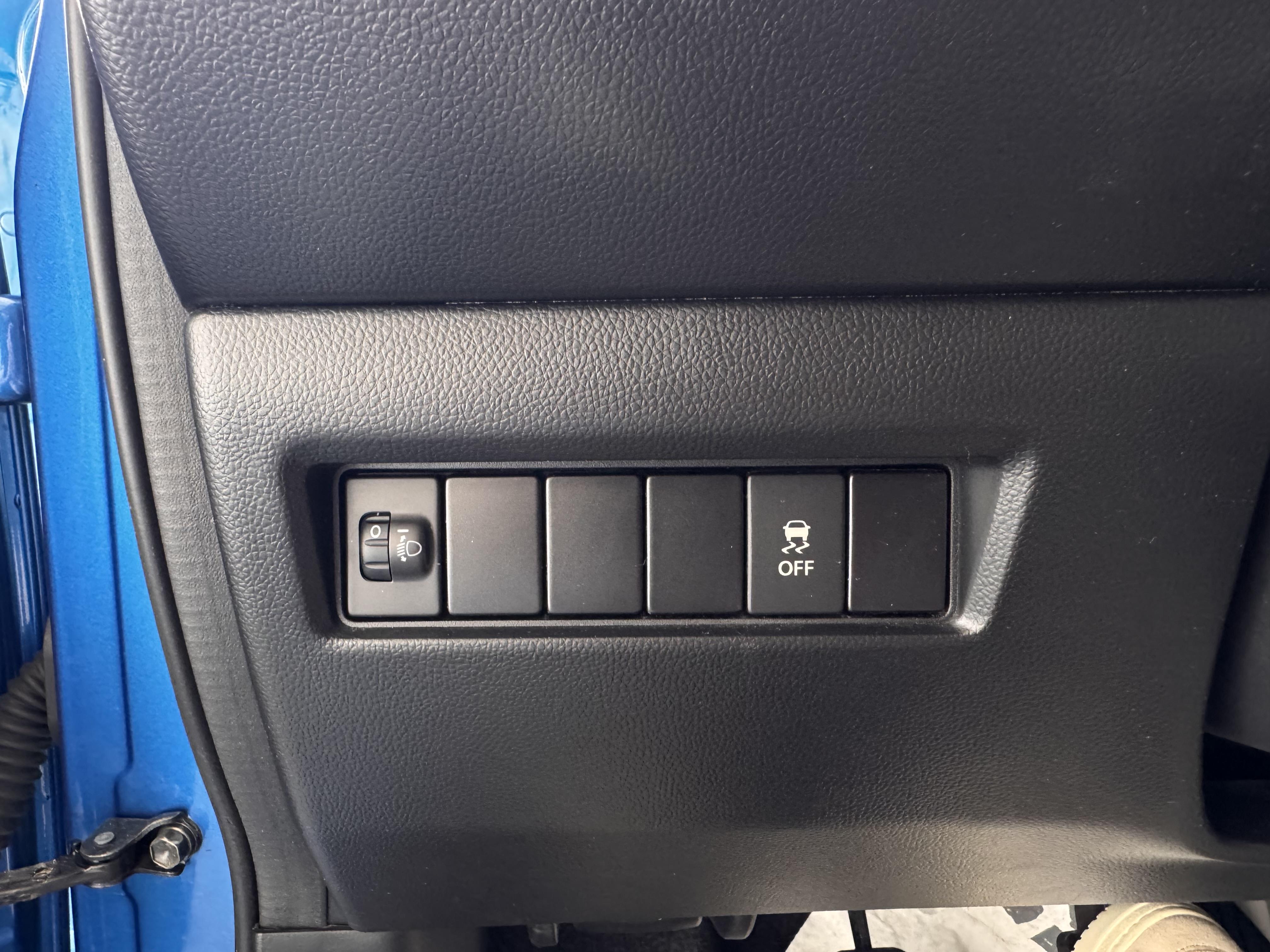 SUZUKI Swift 1.2 Dualjet Avantage - Véhicule Occasion - Océane Auto SUZUKI Swift 1.2 Dualjet Avantage - Véhicule Occasion Océane Auto
