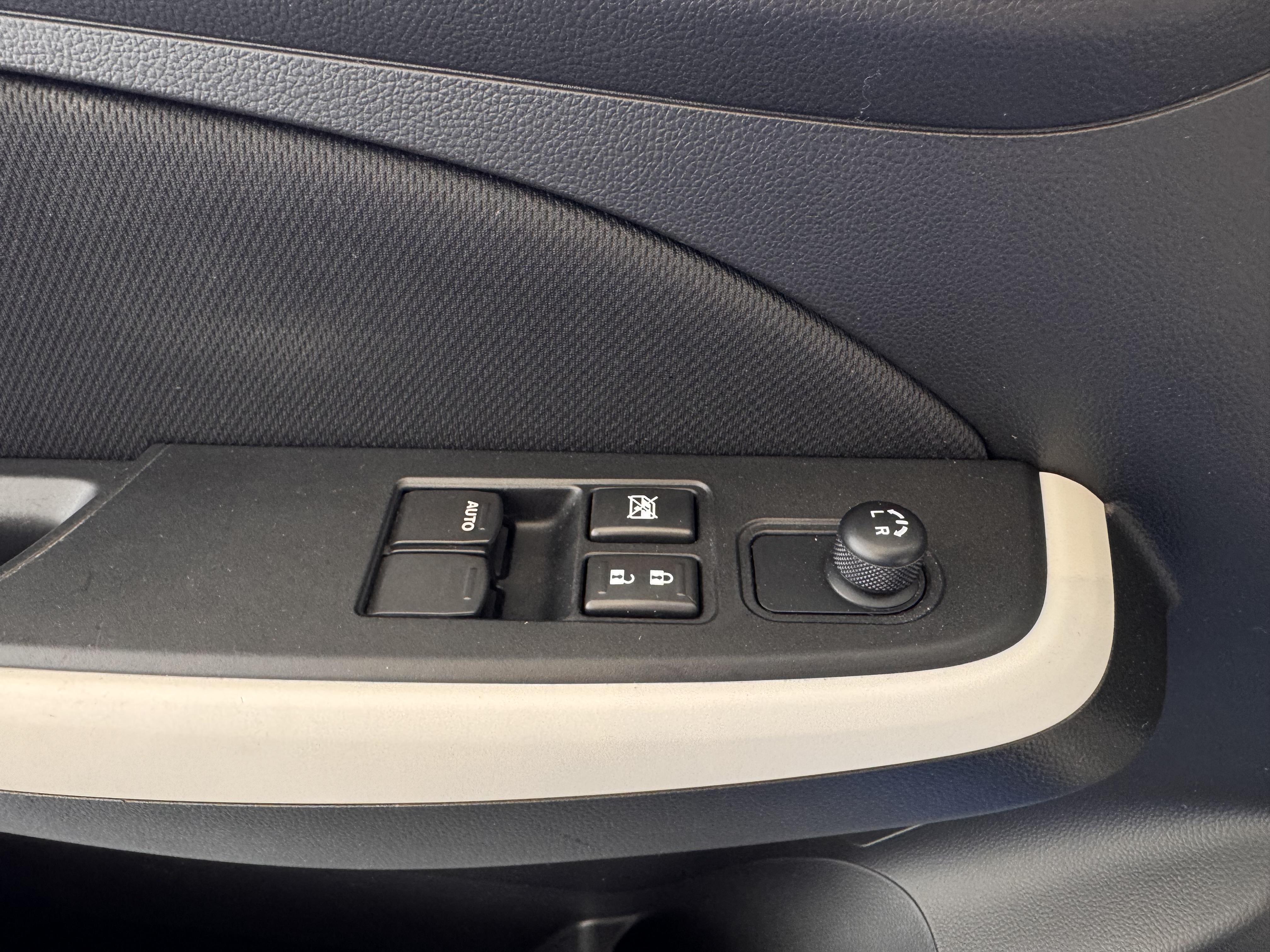SUZUKI Swift 1.2 Dualjet Avantage - Véhicule Occasion - Océane Auto SUZUKI Swift 1.2 Dualjet Avantage - Véhicule Occasion Océane Auto
