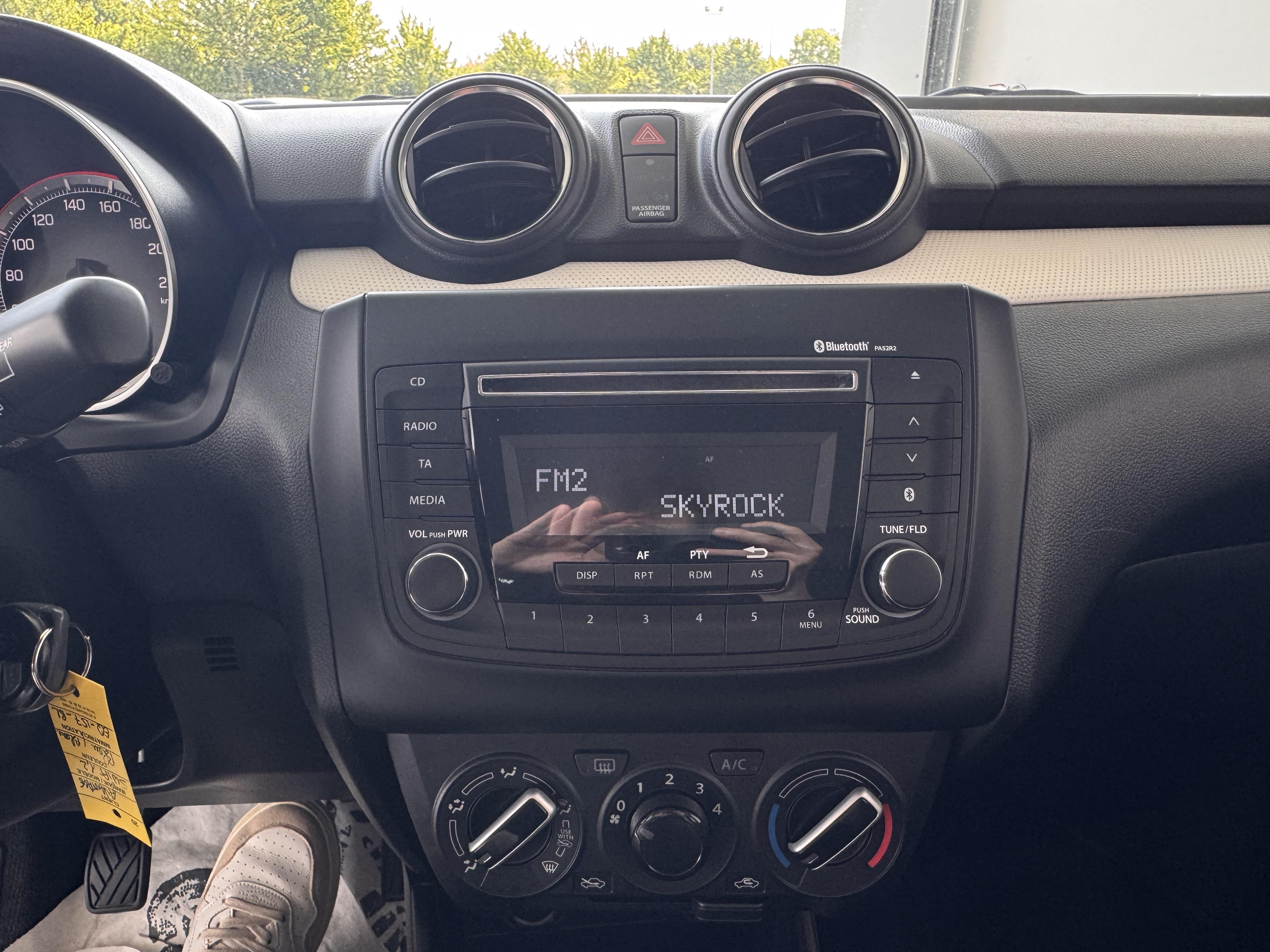 SUZUKI Swift 1.2 Dualjet Avantage - Véhicule Occasion - Océane Auto SUZUKI Swift 1.2 Dualjet Avantage - Véhicule Occasion Océane Auto