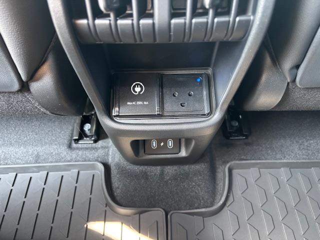 HYUNDAI Kona Electrique 65 kWh - 217 ch Premium - Véhicule Occasion - Océane Auto HYUNDAI Kona Electrique 65 kWh - 217 ch Premium - Véhicule Occasion Océane Auto