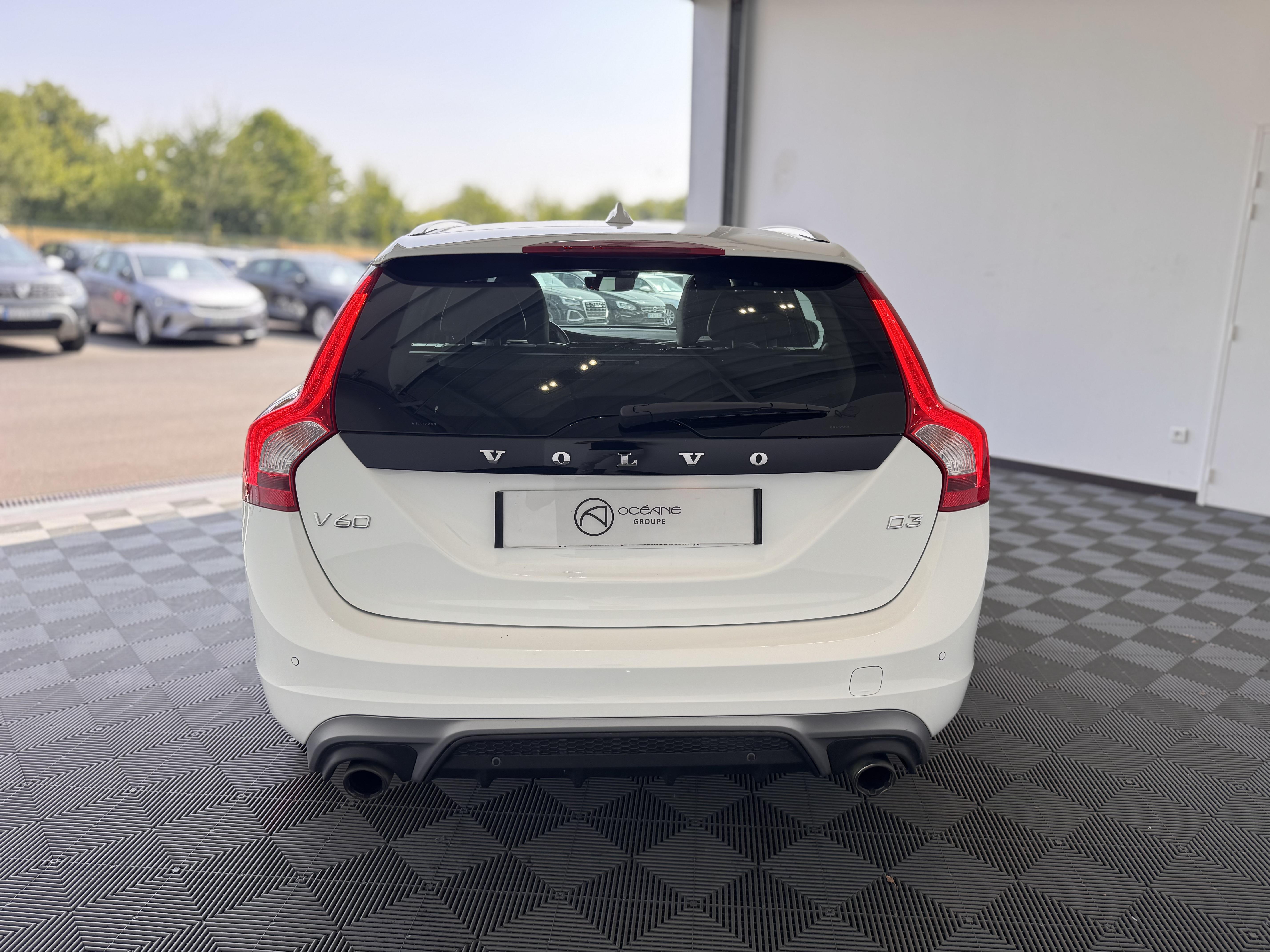 VOLVO V60 D3 150 ch Stop&Start R-Design - Véhicule Occasion Océane Auto