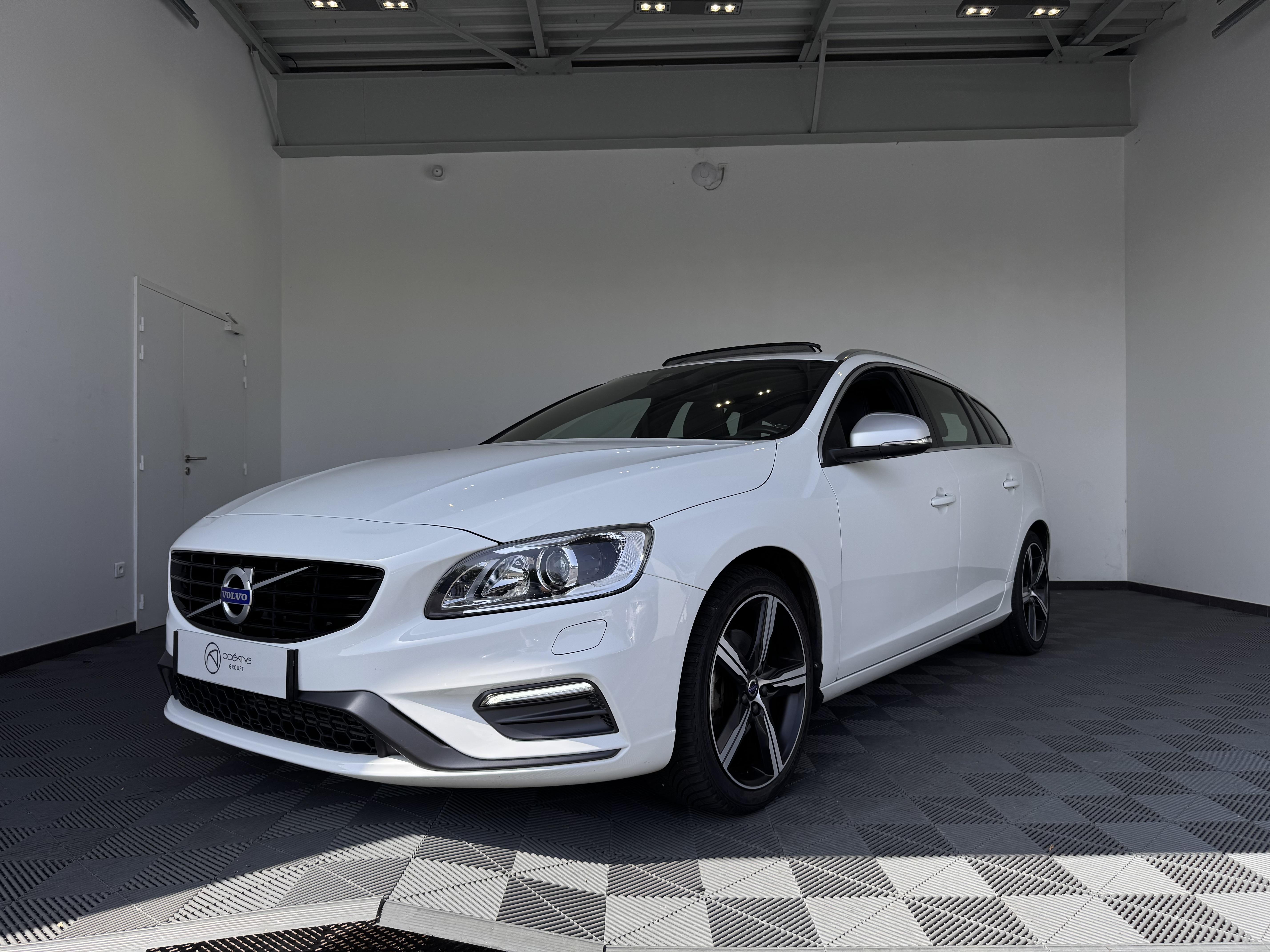 VOLVO V60 D3 150 ch Stop&Start R-Design - Véhicule Occasion - Océane Auto VOLVO V60 D3 150 ch Stop&Start R-Design - Véhicule Occasion Océane Auto