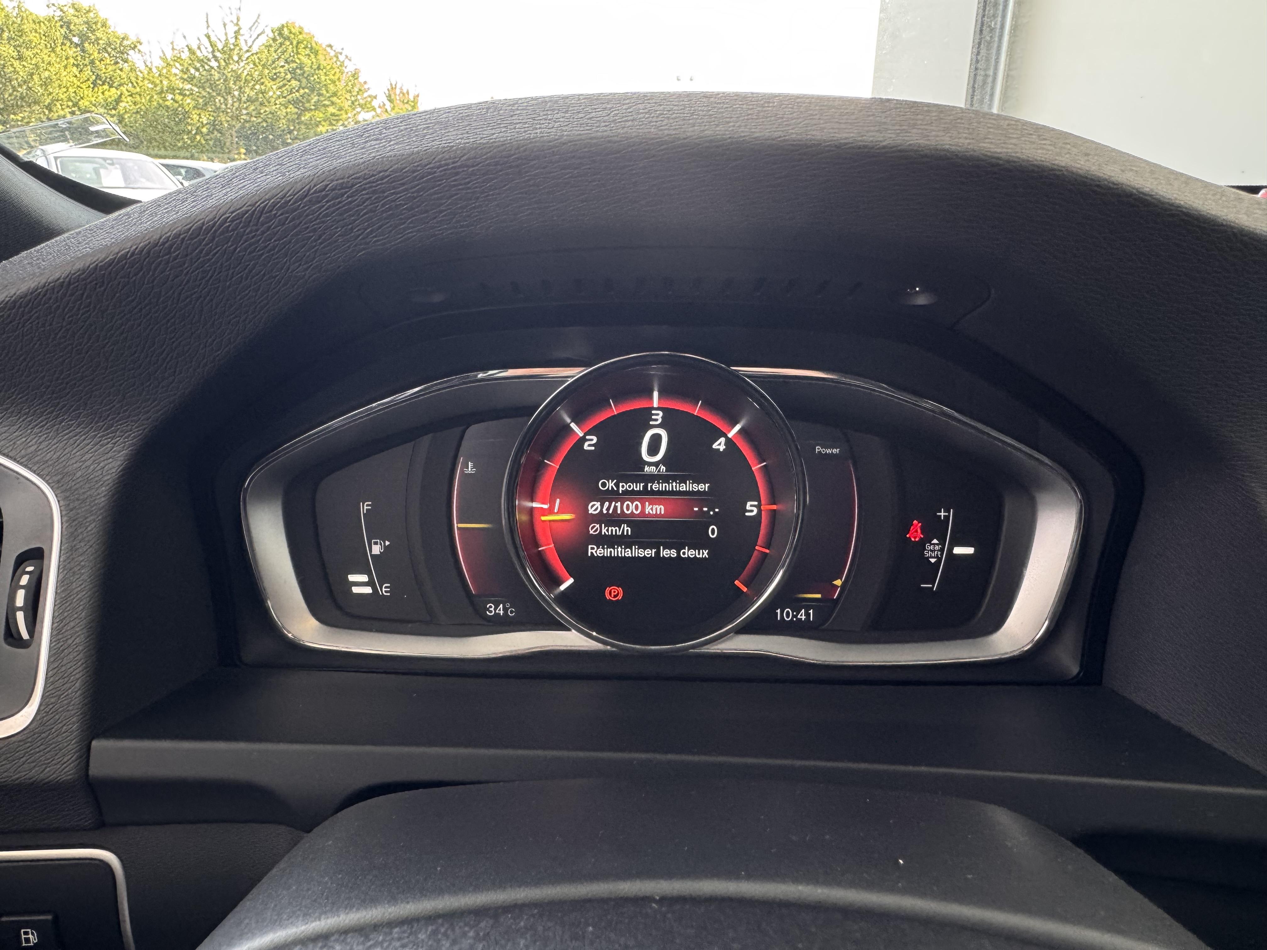 VOLVO V60 D3 150 ch Stop&Start R-Design - Véhicule Occasion Océane Auto