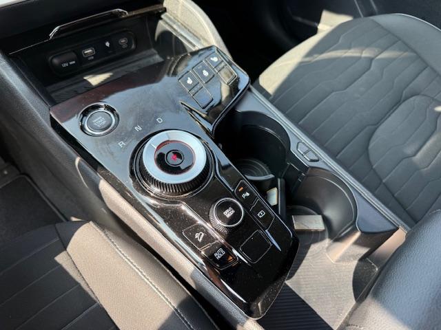 KIA Sportage 1.6 T-GDi 230ch ISG Hybride BVA6 4x2 Design - Véhicule Occasion - Océane Auto KIA Sportage 1.6 T-GDi 230ch ISG Hybride BVA6 4x2 Design - Véhicule Occasion Océane Auto