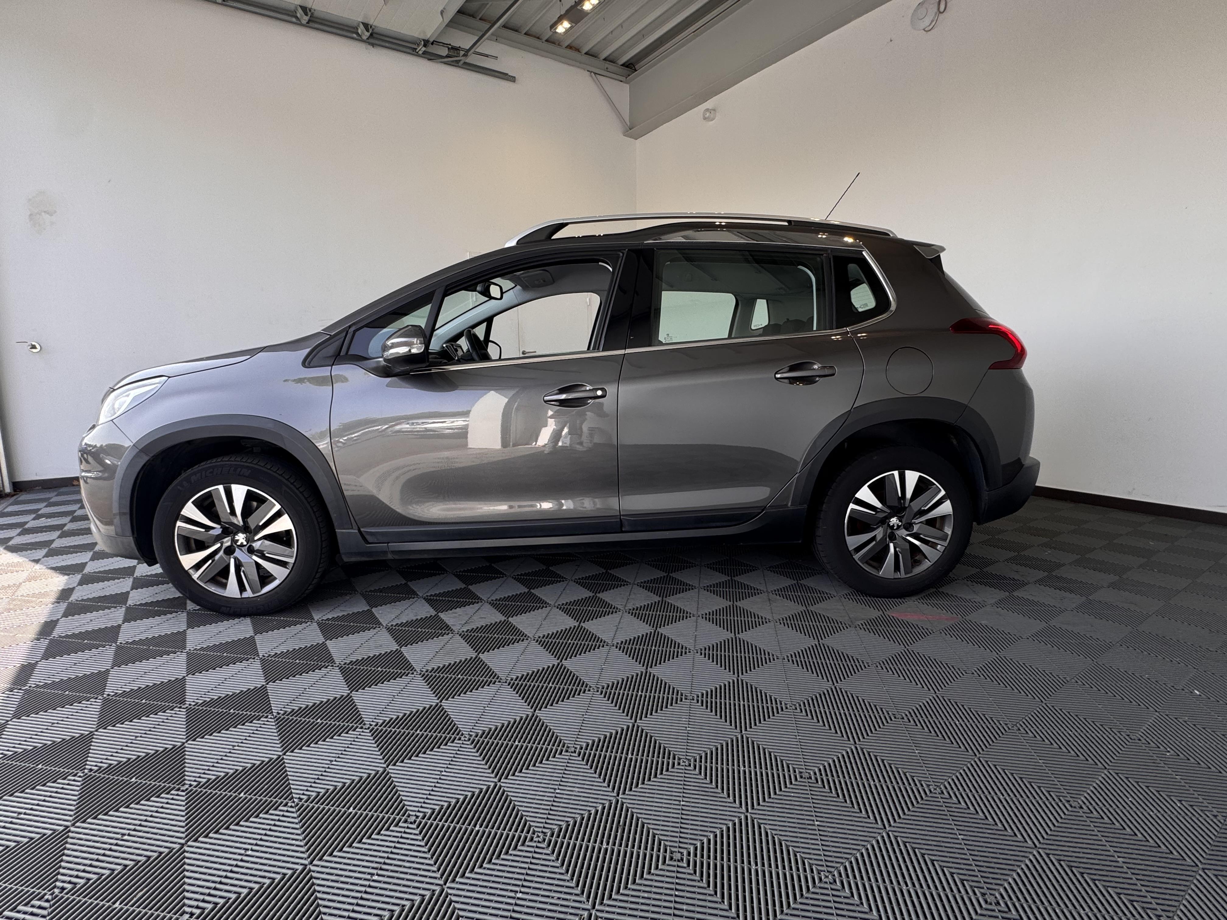 PEUGEOT 2008 1.2 PureTech 110ch S&S EAT6 Allure - Véhicule Occasion - Océane Auto PEUGEOT 2008 1.2 PureTech 110ch S&S EAT6 Allure - Véhicule Occasion Océane Auto