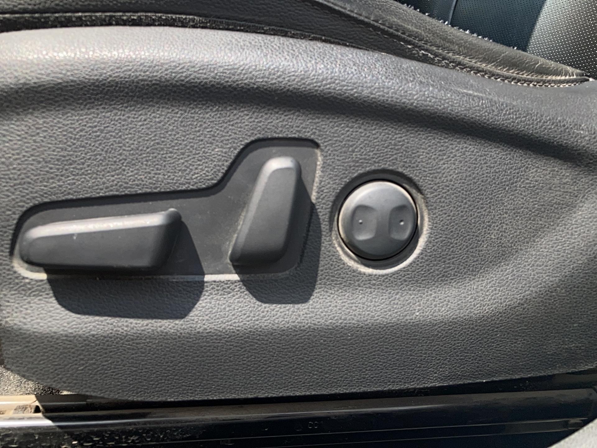 HYUNDAI Tucson 1.6 CRDi 136 DCT-7 Executive - Véhicule Occasion - Océane Auto HYUNDAI Tucson 1.6 CRDi 136 DCT-7 Executive - Véhicule Occasion Océane Auto