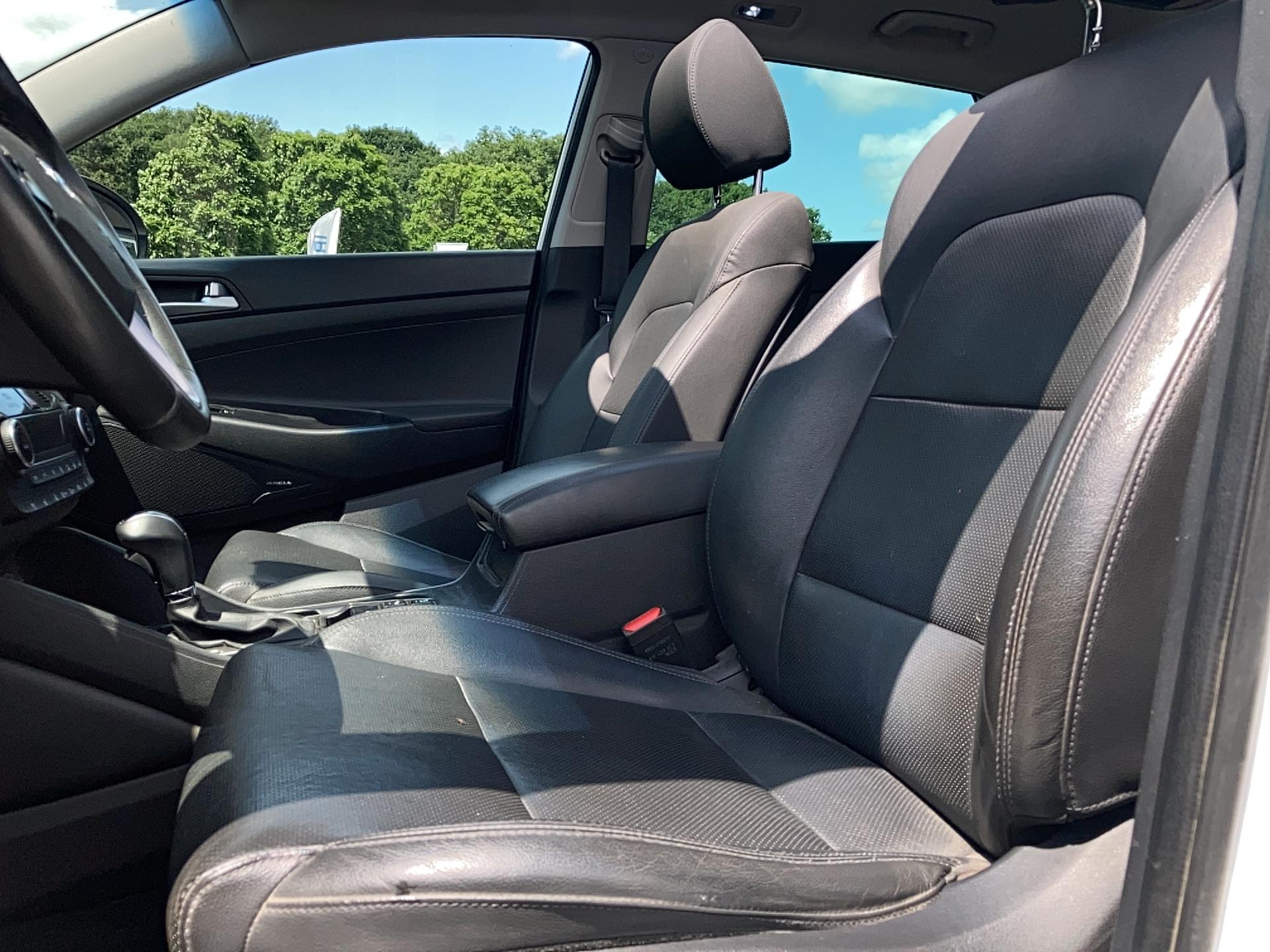 HYUNDAI Tucson 1.6 CRDi 136 DCT-7 Executive - Véhicule Occasion - Océane Auto HYUNDAI Tucson 1.6 CRDi 136 DCT-7 Executive - Véhicule Occasion Océane Auto