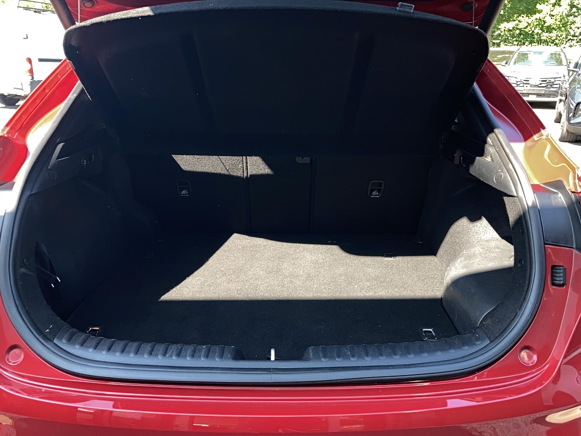 KIA XCeed 1.6 GDi Hybride Rechargeable 141ch DCT6 Premium - Véhicule Occasion - Océane Auto KIA XCeed 1.6 GDi Hybride Rechargeable 141ch DCT6 Premium - Véhicule Occasion Océane Auto