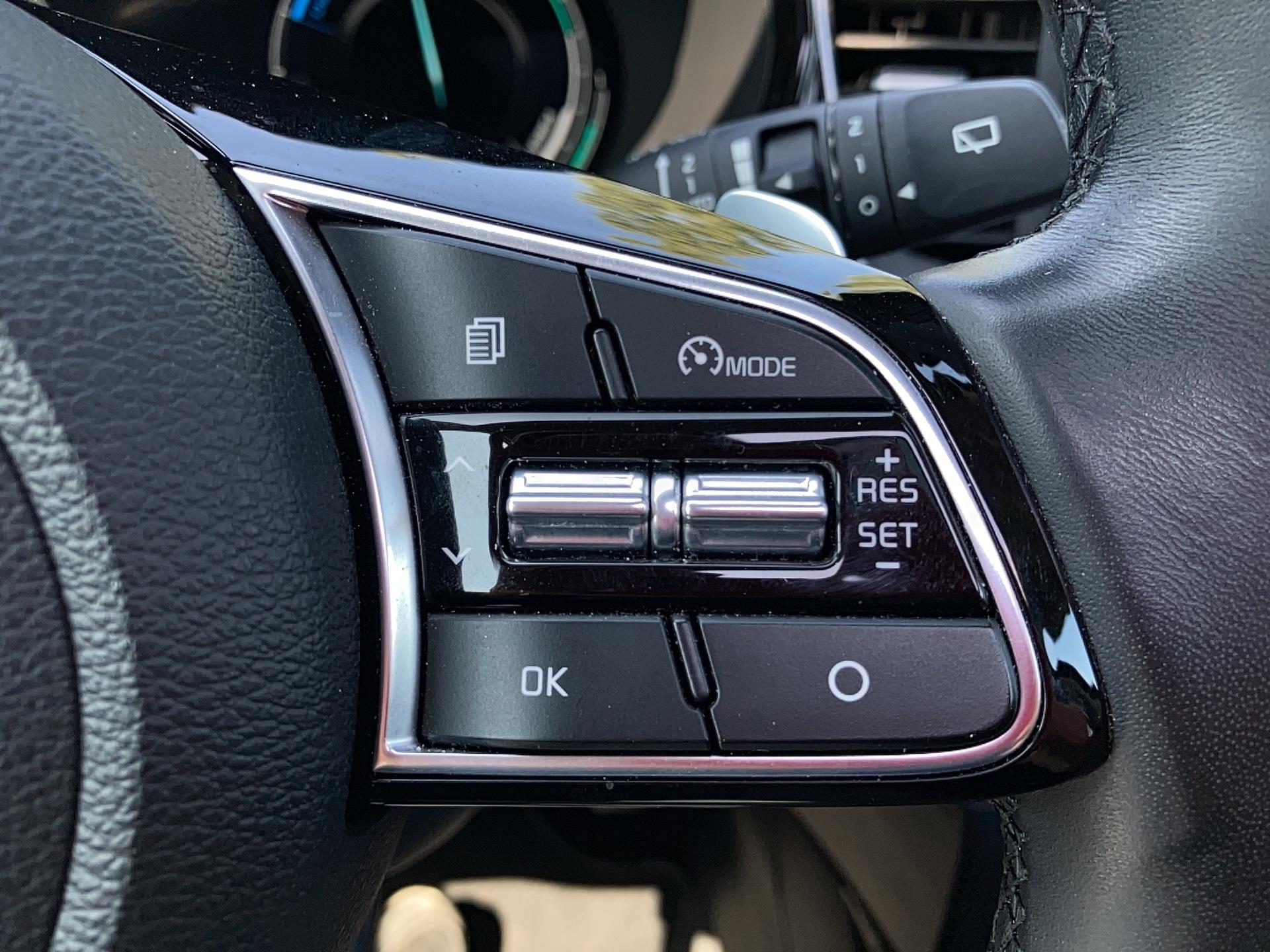 KIA XCeed 1.6 GDi Hybride Rechargeable 141ch DCT6 Premium - Véhicule Occasion - Océane Auto KIA XCeed 1.6 GDi Hybride Rechargeable 141ch DCT6 Premium - Véhicule Occasion Océane Auto