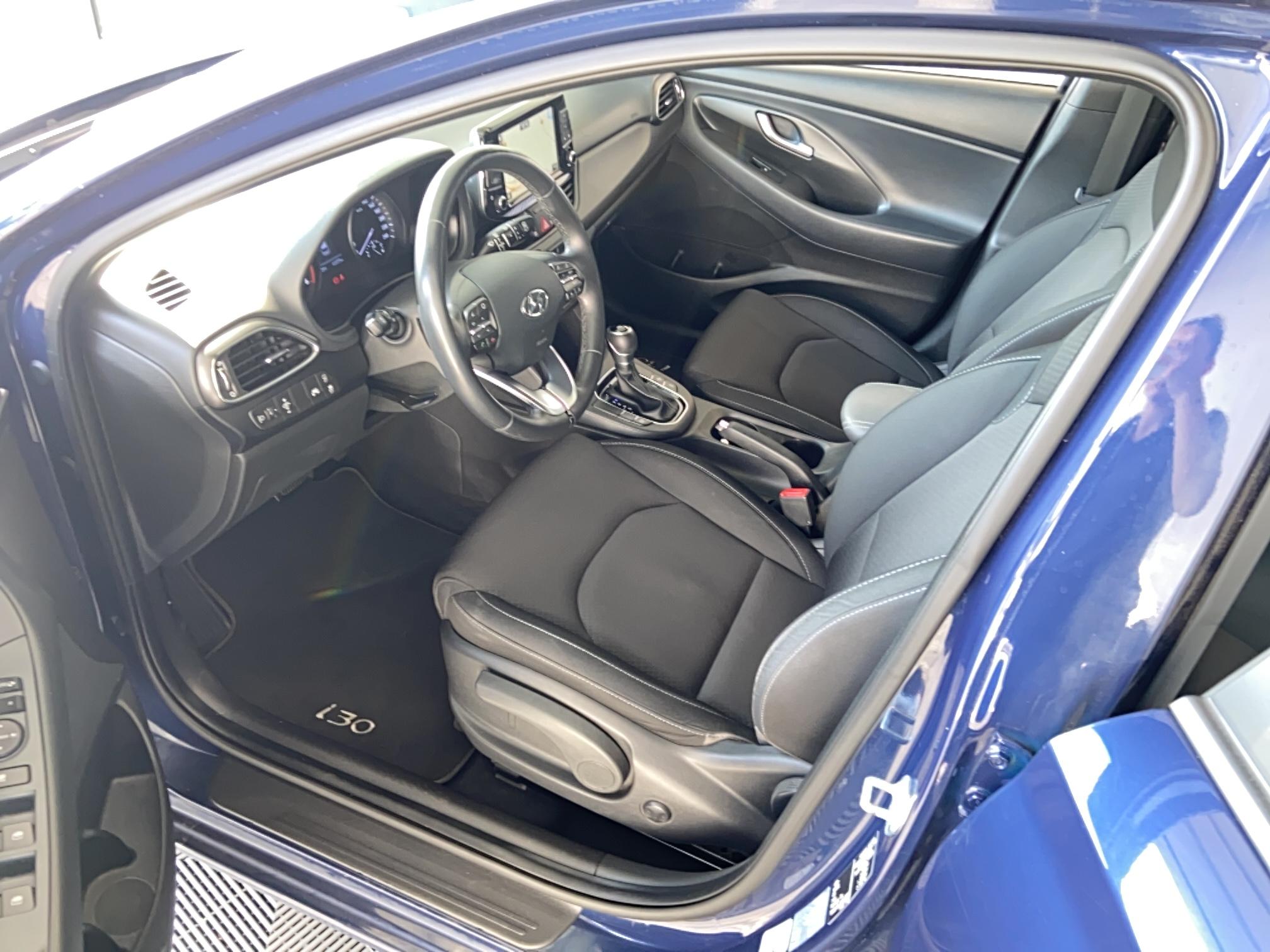 HYUNDAI i30 1.6 CRDi 115 DCT-7 Edition #Navi - Véhicule Occasion - Océane Auto HYUNDAI i30 1.6 CRDi 115 DCT-7 Edition #Navi - Véhicule Occasion Océane Auto