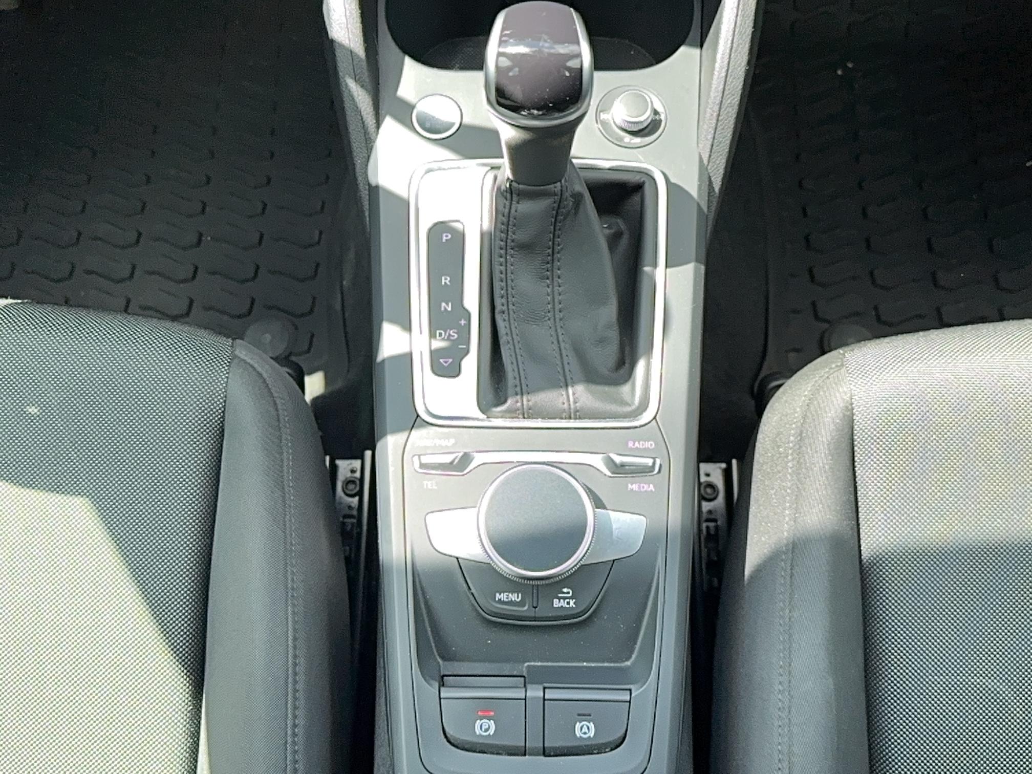 AUDI Q2 35 TFSI 150 S tronic 7 Advanced - Véhicule Occasion Océane Auto