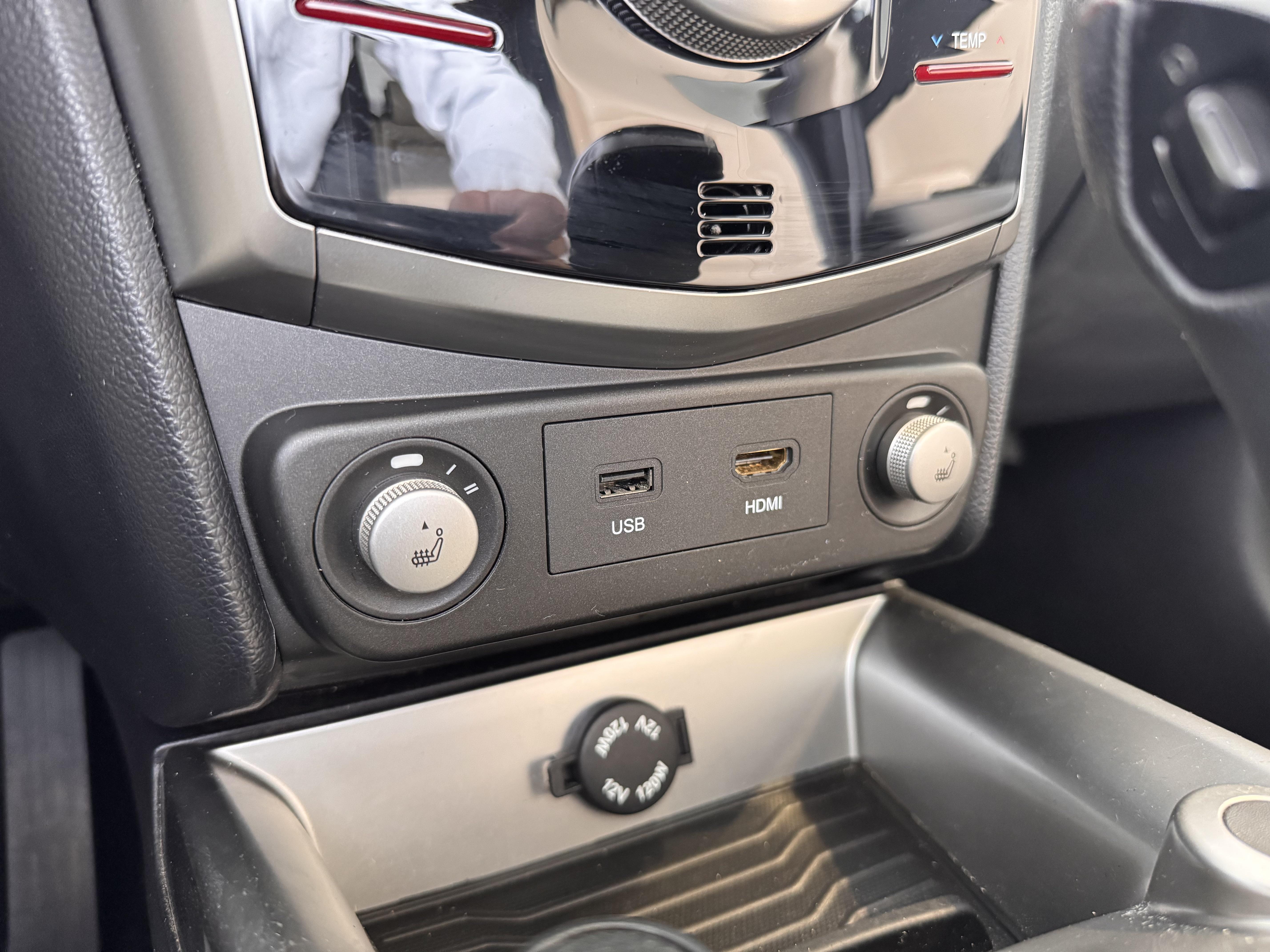 SSANGYONG Tivoli 160 e-XDi 115 2WD Luxury A - Véhicule Occasion Océane Auto