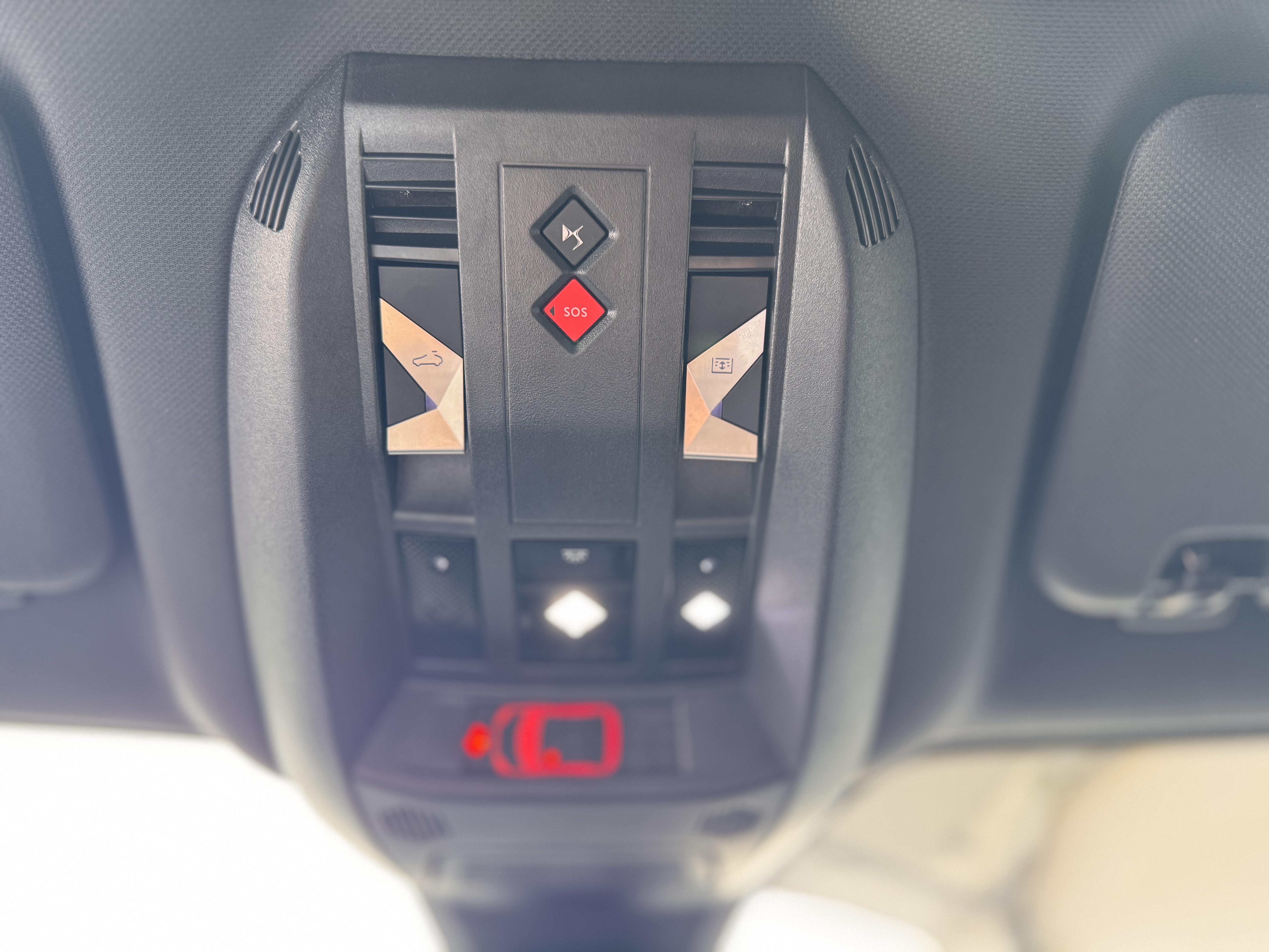 DS DS7 Crossback BlueHDi 180 EAT8 Performance Line+ - Véhicule Occasion Océane Auto