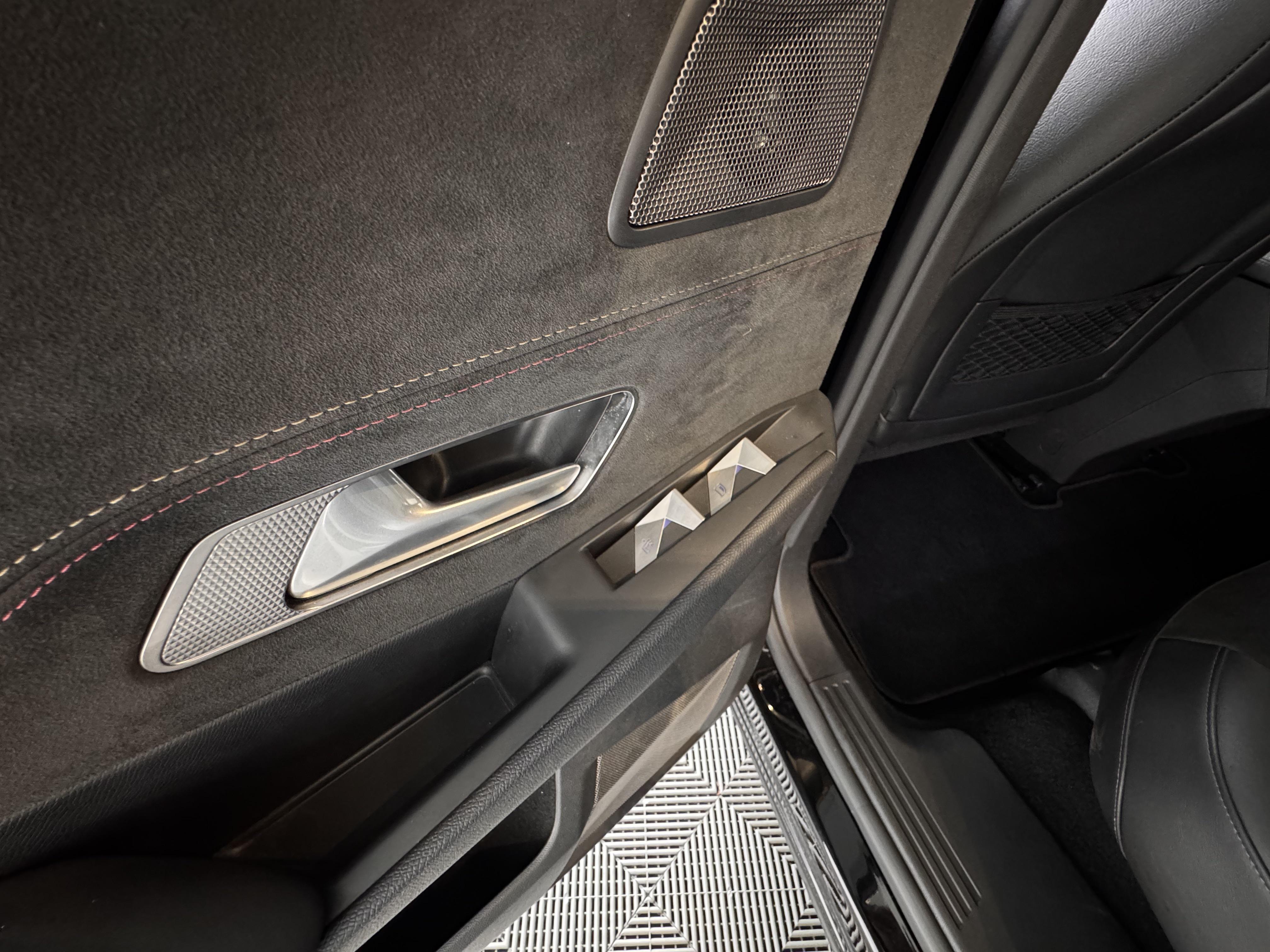 DS DS7 Crossback BlueHDi 180 EAT8 Performance Line+ - Véhicule Occasion Océane Auto