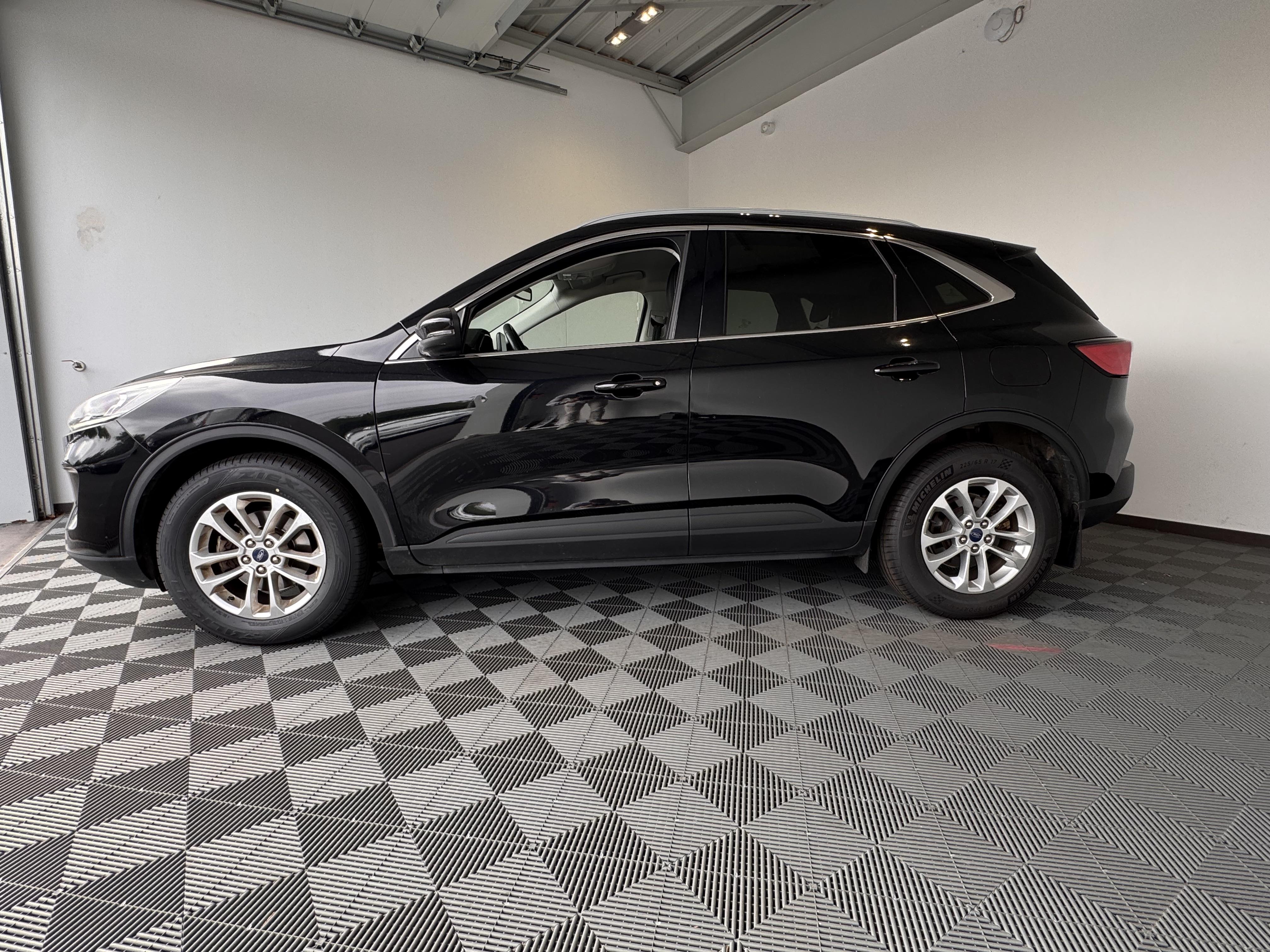 FORD Kuga 2.0 EcoBlue 150 mHEV S&S BVM6 Titanium - Véhicule Occasion Océane Auto