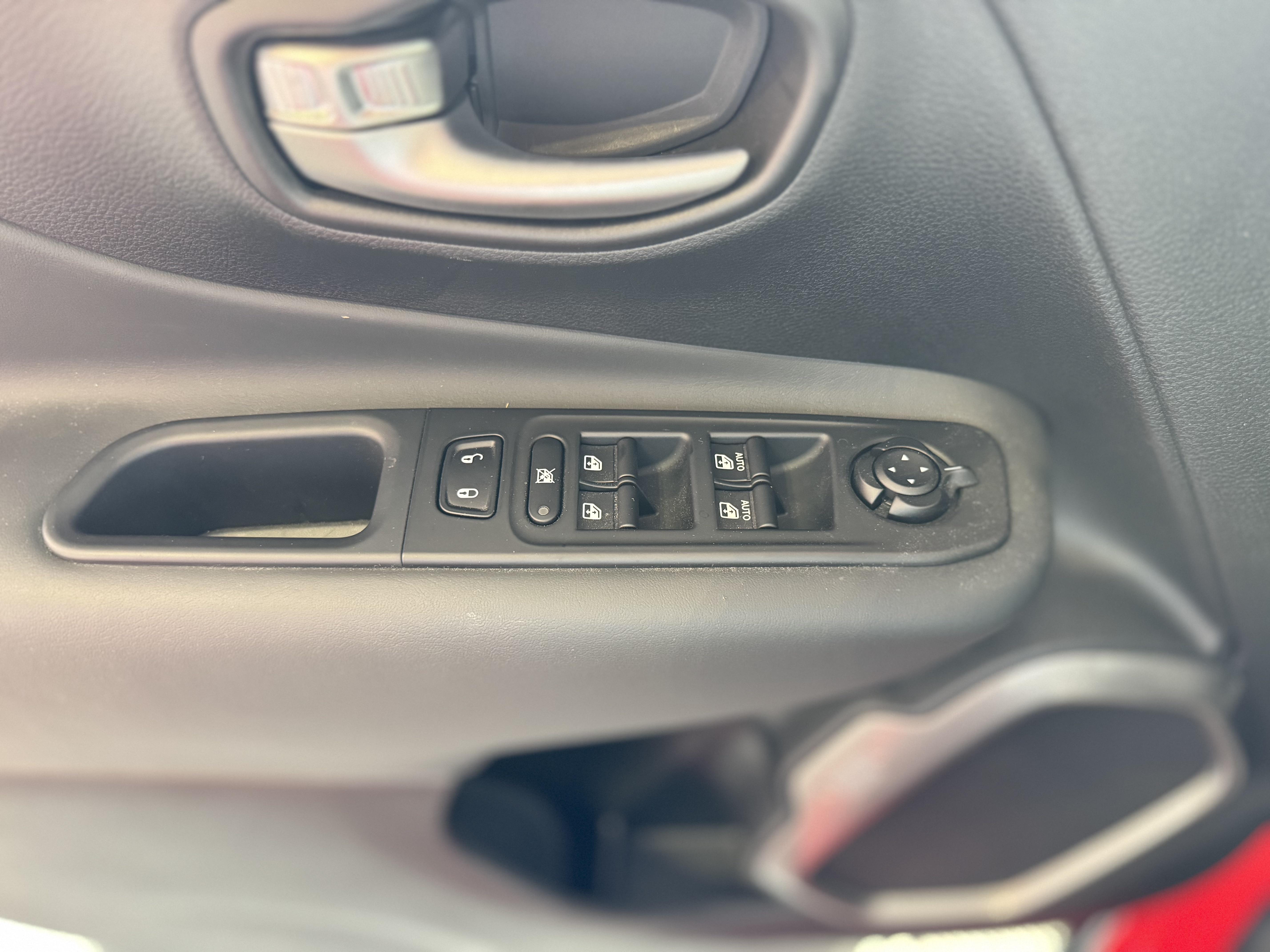 JEEP Renegade 1.0 GSE T3 120 ch BVM6 Longitude - Véhicule Occasion Océane Auto