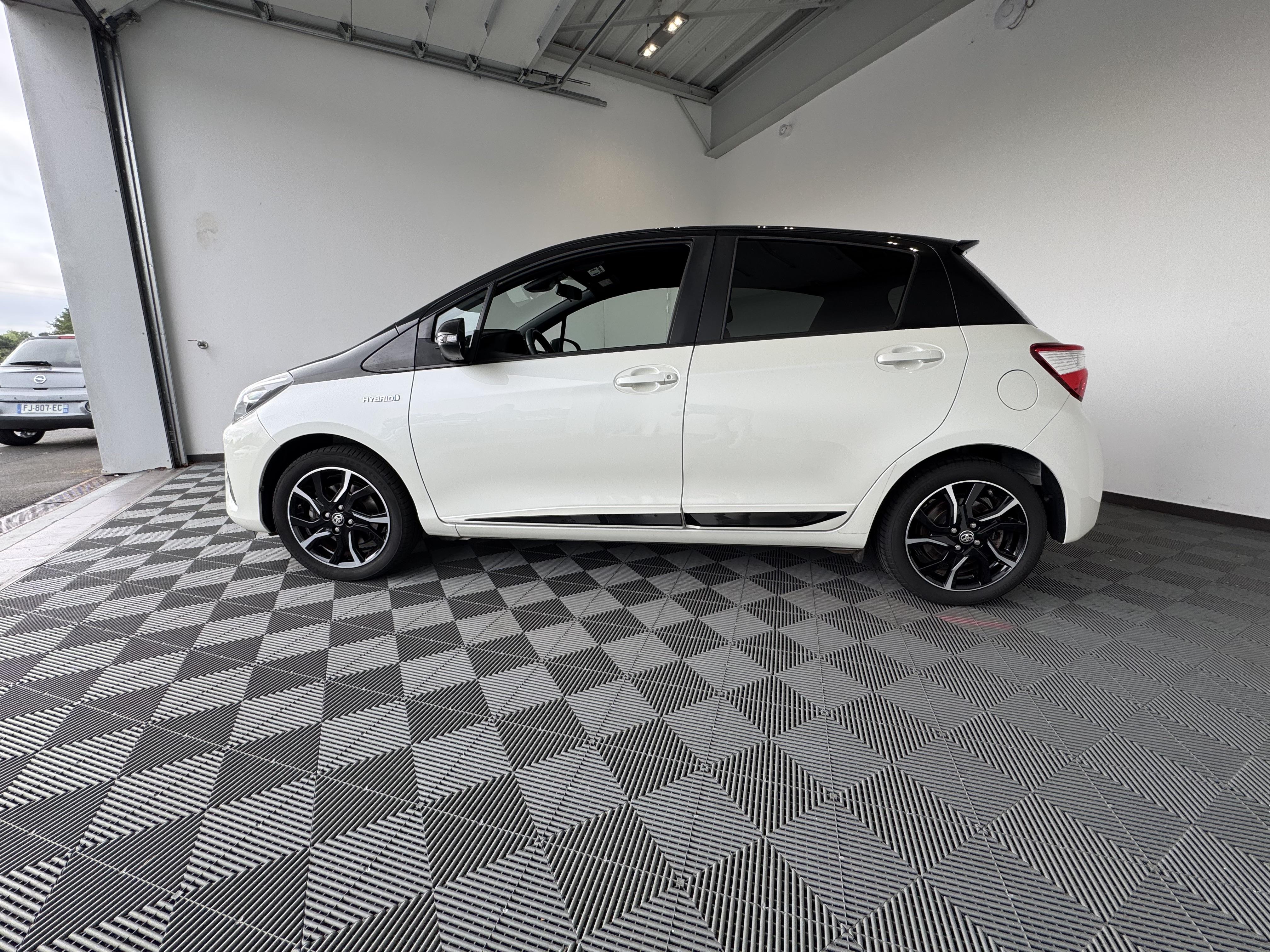 TOYOTA Yaris Hybride 100h Collection - Véhicule Occasion Océane Auto