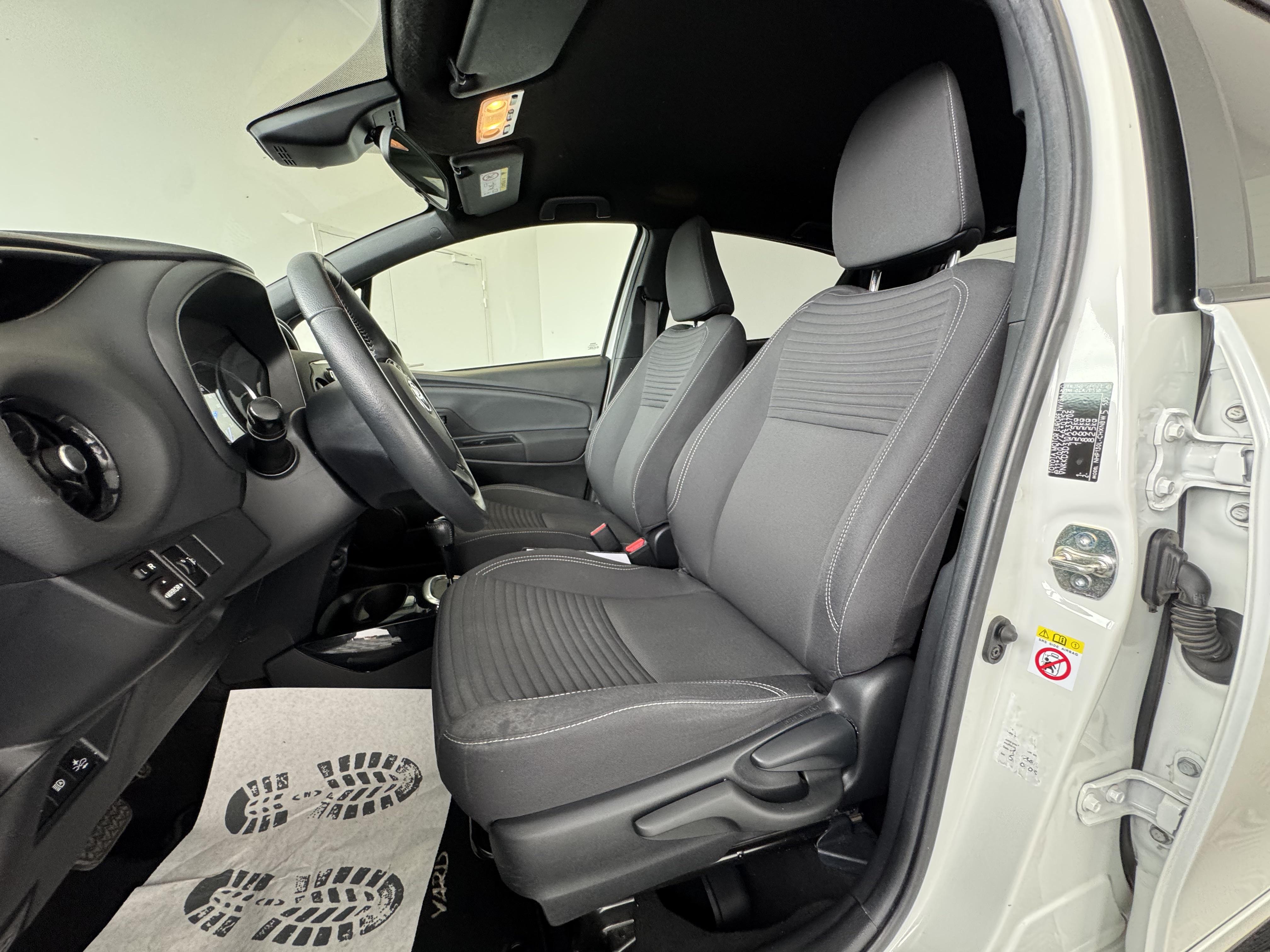TOYOTA Yaris Hybride 100h Collection - Véhicule Occasion Océane Auto