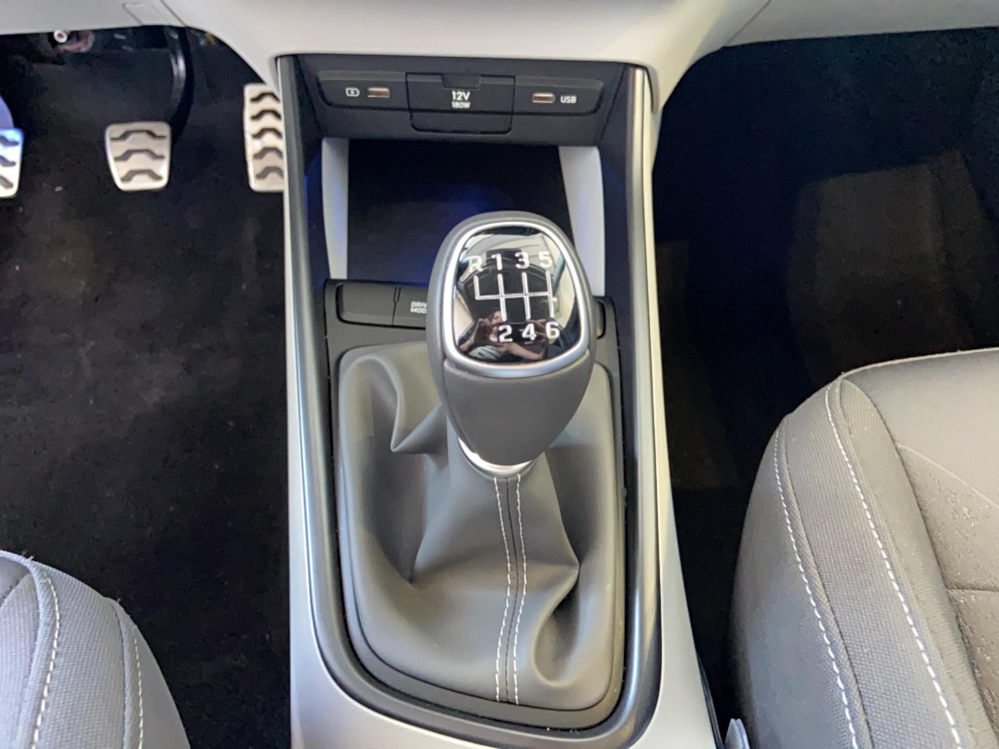 HYUNDAI Bayon 1.0 T-GDi 100 Hybrid 48V Intuitive - Véhicule Occasion - Océane Auto HYUNDAI Bayon 1.0 T-GDi 100 Hybrid 48V Intuitive - Véhicule Occasion Océane Auto