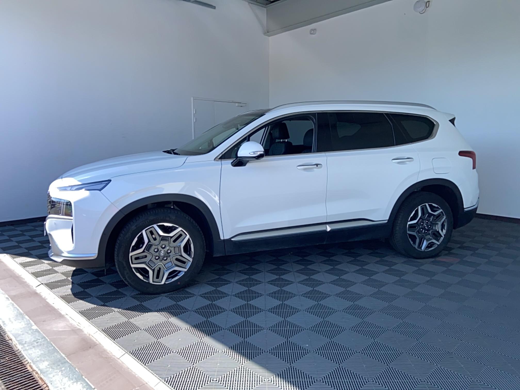 HYUNDAI Santa Fe 1.6 T-GDi Plug-in 265 HTRAC BVA6 Executive - Véhicule Occasion - Océane Auto HYUNDAI Santa Fe 1.6 T-GDi Plug-in 265 HTRAC BVA6 Executive - Véhicule Occasion Océane Auto