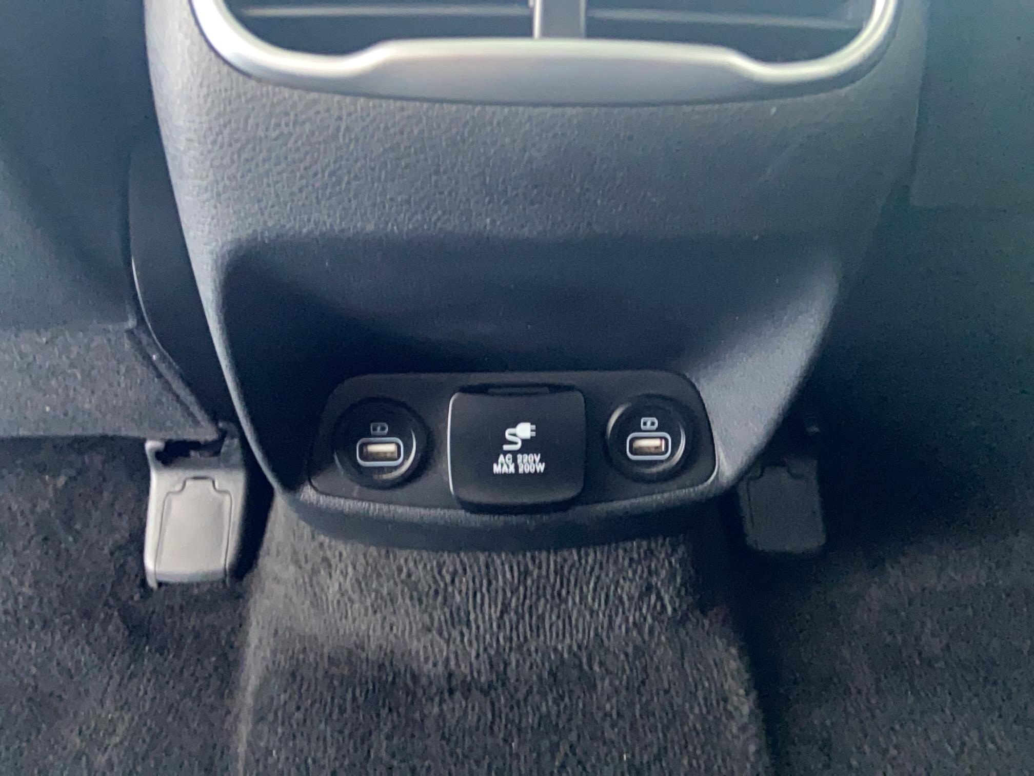 HYUNDAI Santa Fe 1.6 T-GDi Plug-in 265 HTRAC BVA6 Executive - Véhicule Occasion - Océane Auto HYUNDAI Santa Fe 1.6 T-GDi Plug-in 265 HTRAC BVA6 Executive - Véhicule Occasion Océane Auto