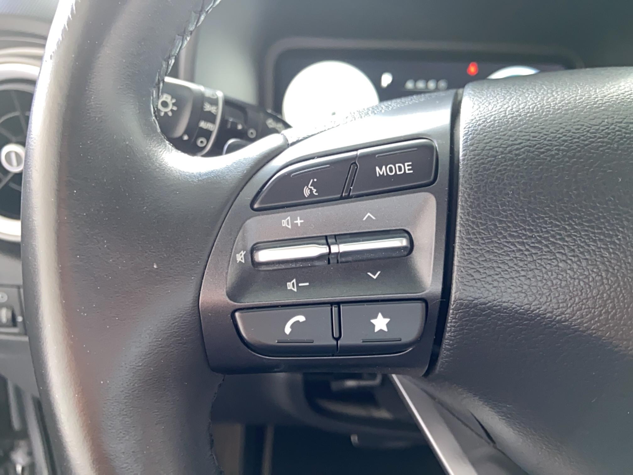 HYUNDAI Kona Electrique 39 kWh - 136 ch Intuitive - Véhicule Occasion - Océane Auto HYUNDAI Kona Electrique 39 kWh - 136 ch Intuitive - Véhicule Occasion Océane Auto